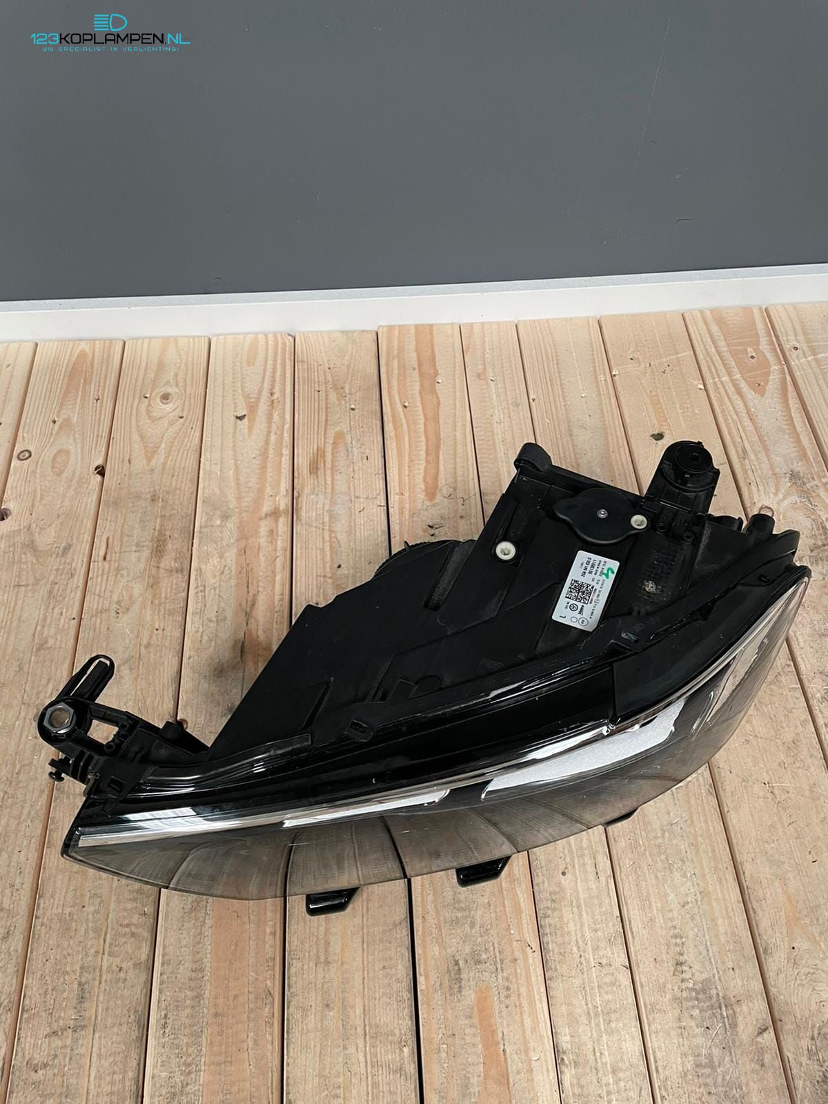 VW Volkswagen T-Roc Full LED koplamp links headlight left and right usado en Menorca foto 4