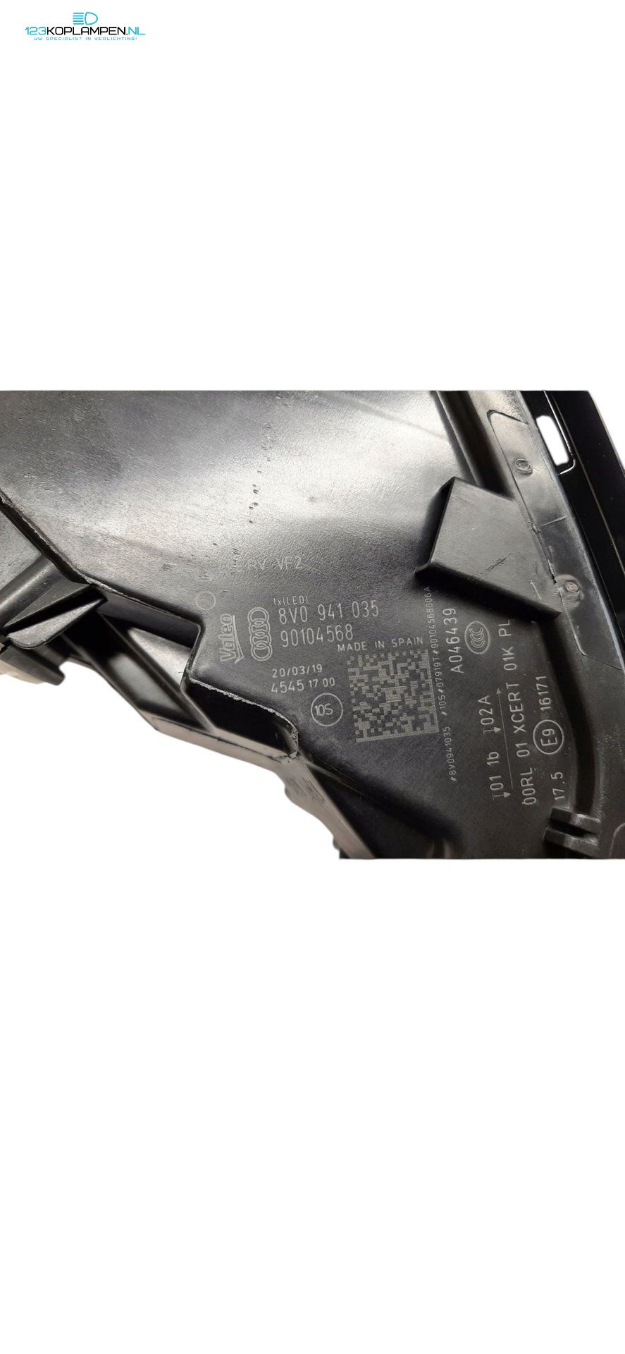 Audi A3 8V Facelift Full LED Matrix Headlight Left 8V0941035 headlight left and right usado en Menorca foto 5