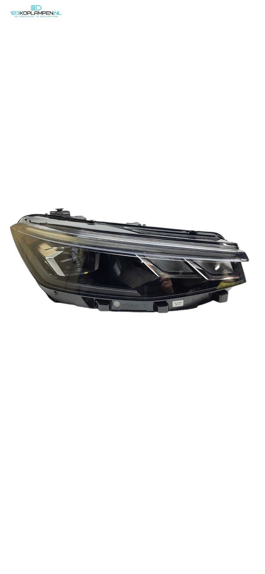 VW Passat 3J1 Full LED Koplamp Rechts 3J1941006 – completo met modules headlight left and right usado en Menorca