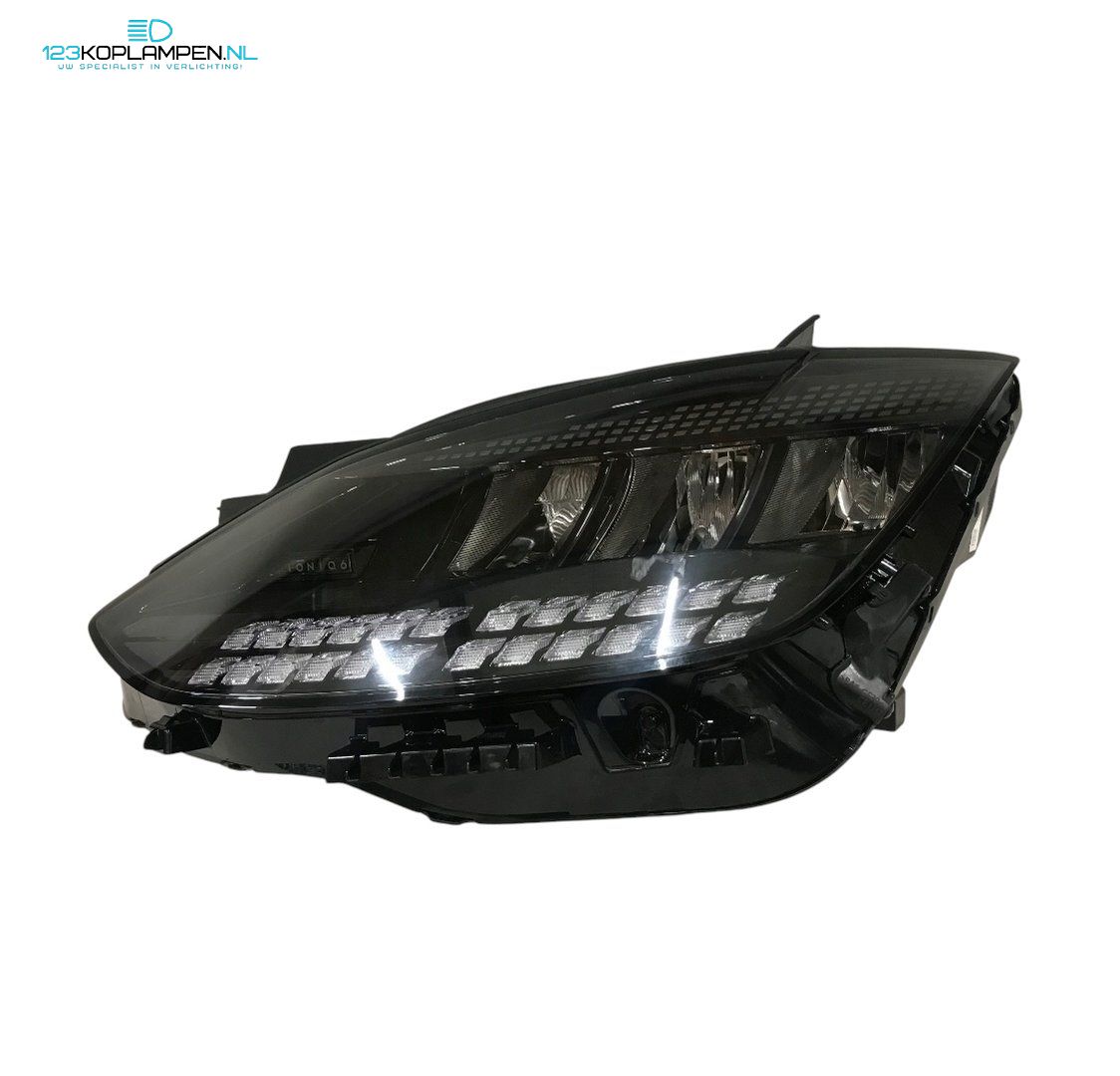 Audi A3 8Y Sportback LED Taillights Taillight headlight left and right usado en Menorca foto 3