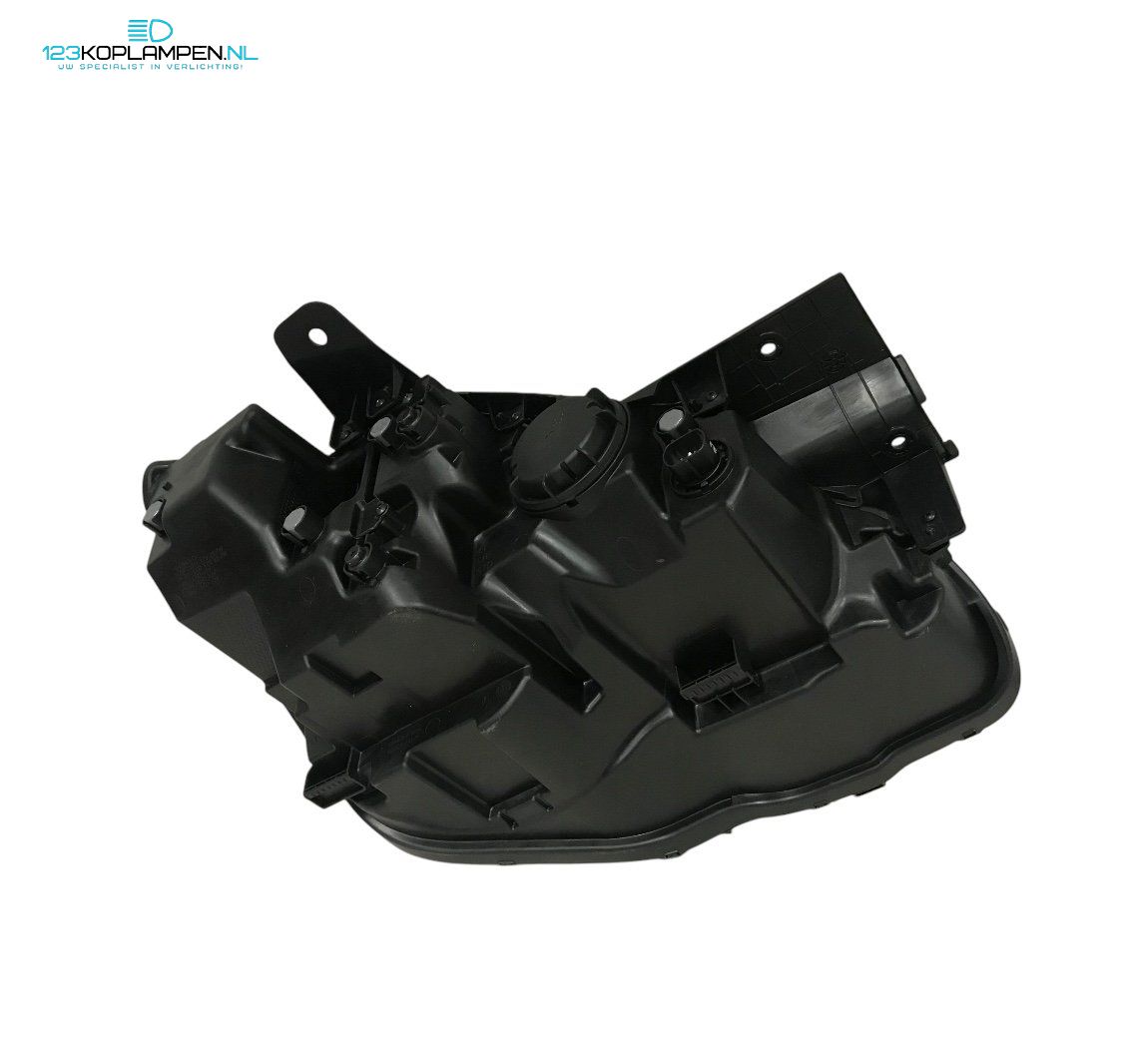 Audi A3 8Y Sportback LED Taillights Taillight headlight left and right usado en Menorca foto 4