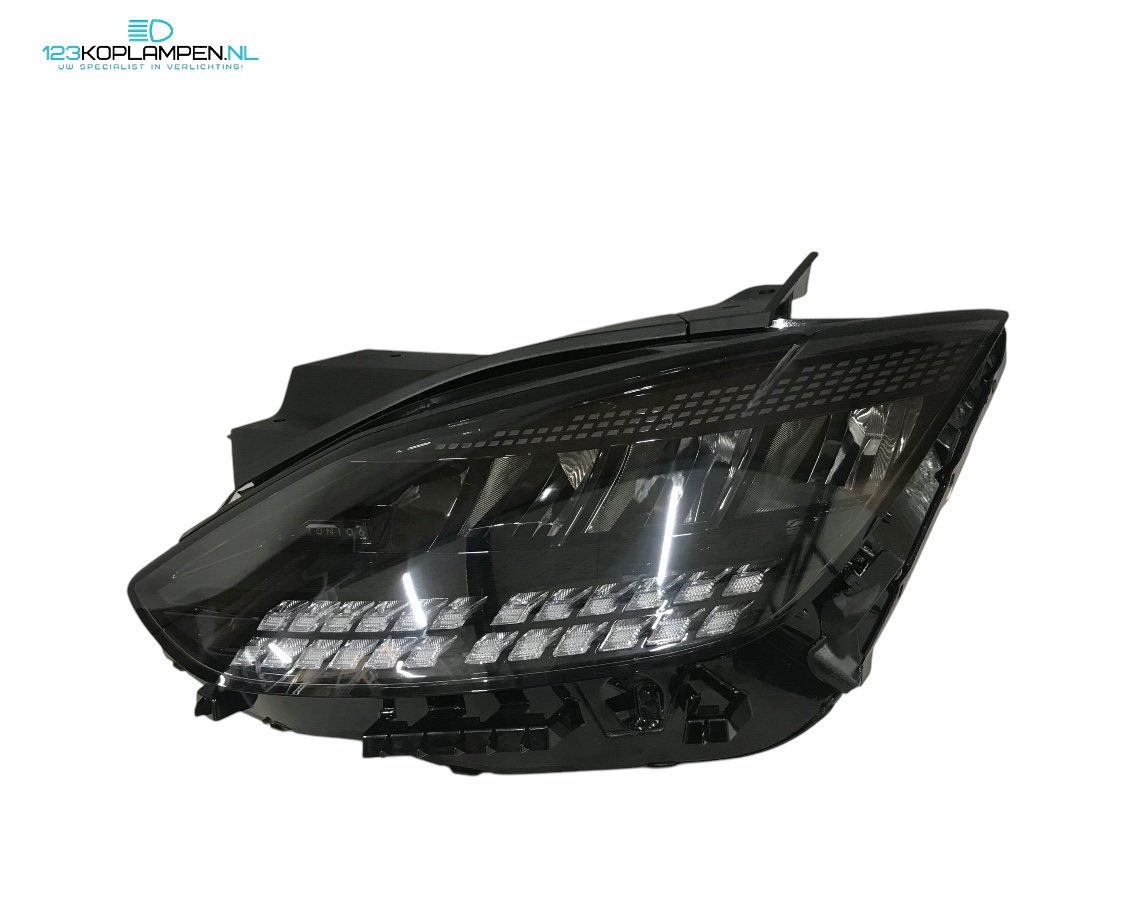 Audi A3 8Y Sportback LED Taillights Taillight headlight left and right usado en Menorca foto 2