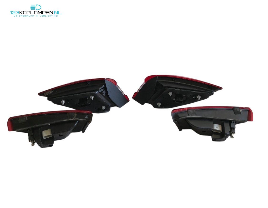 Audi A3 8Y Sportback LED Taillights Taillight tail light left and right usado en Menorca foto 4