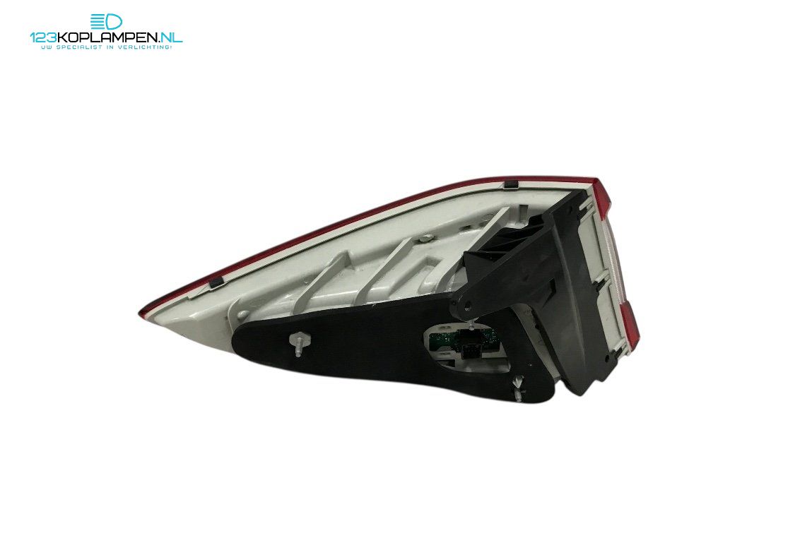 Audi A3 8Y Sportback LED Taillights Taillight tail light left and right usado en Menorca foto 4