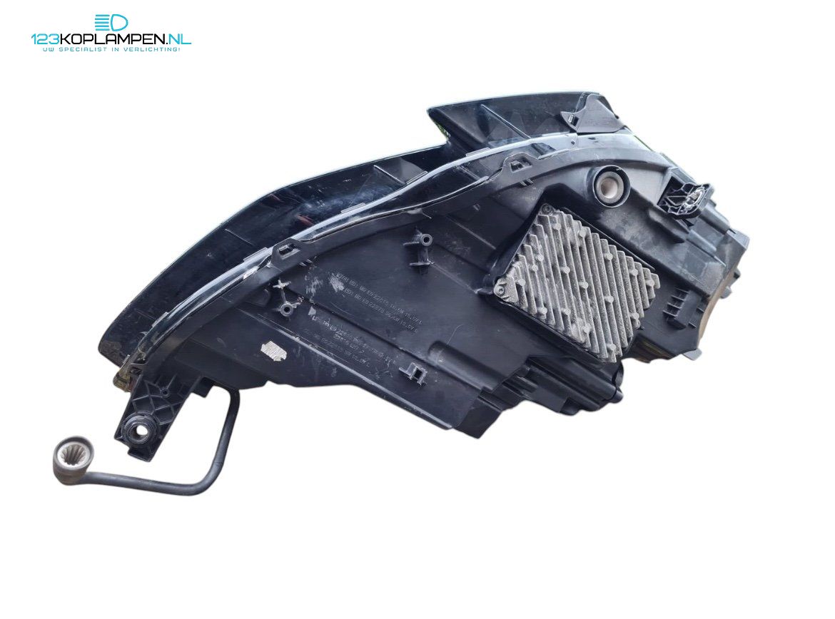 Audi A3 RS3 8Y Matrix Dynamic LED koplampen set 8Y0941035F 8Y0941036F headlight left and right usado en Menorca foto 10