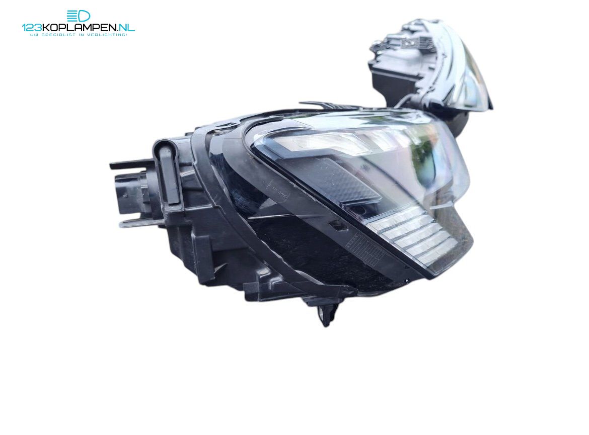 Audi A3 RS3 8Y Matrix Dynamic LED koplampen set 8Y0941035F 8Y0941036F headlight left and right usado en Menorca foto 7