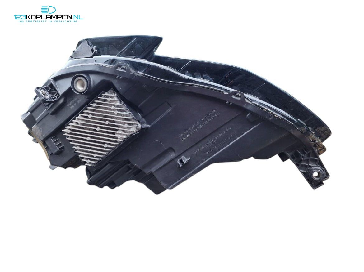Audi A3 RS3 8Y Matrix Dynamic LED koplampen set 8Y0941035F 8Y0941036F headlight left and right usado en Menorca foto 9