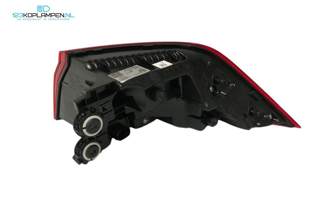 Audi A3 8Y Sportback LED Taillights Taillight tail light left and right usado en Menorca foto 4