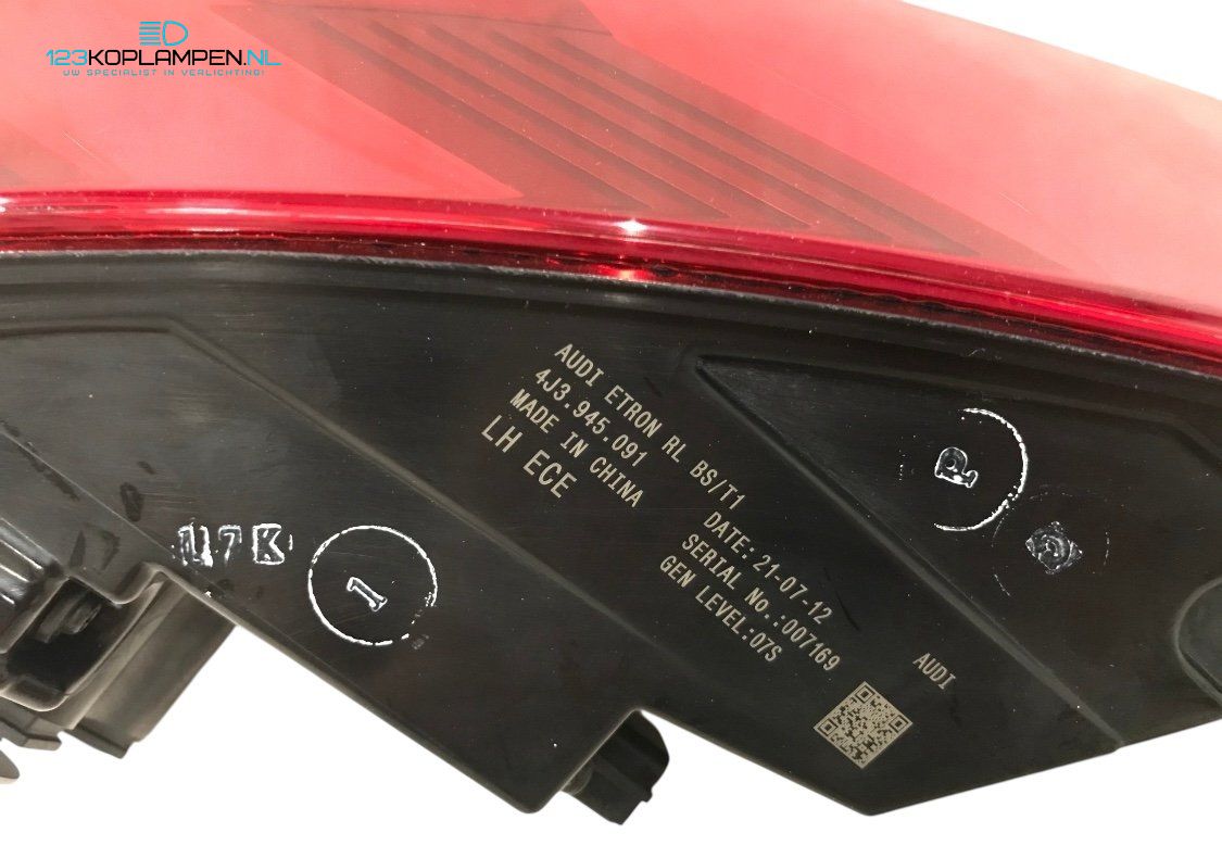 Audi A3 8Y Sportback LED Taillights Taillight tail light left and right usado en Menorca foto 6
