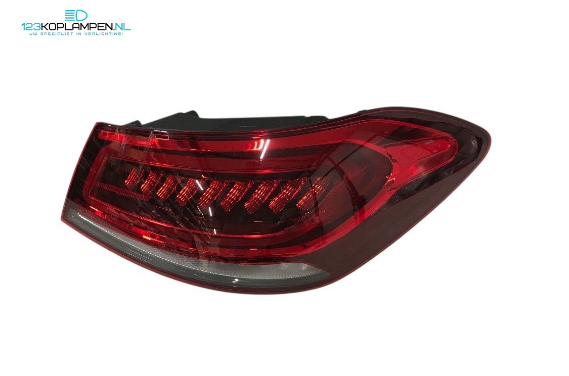Audi A3 8Y Sportback LED Taillights Taillight tail light left and right usado en Menorca foto 2