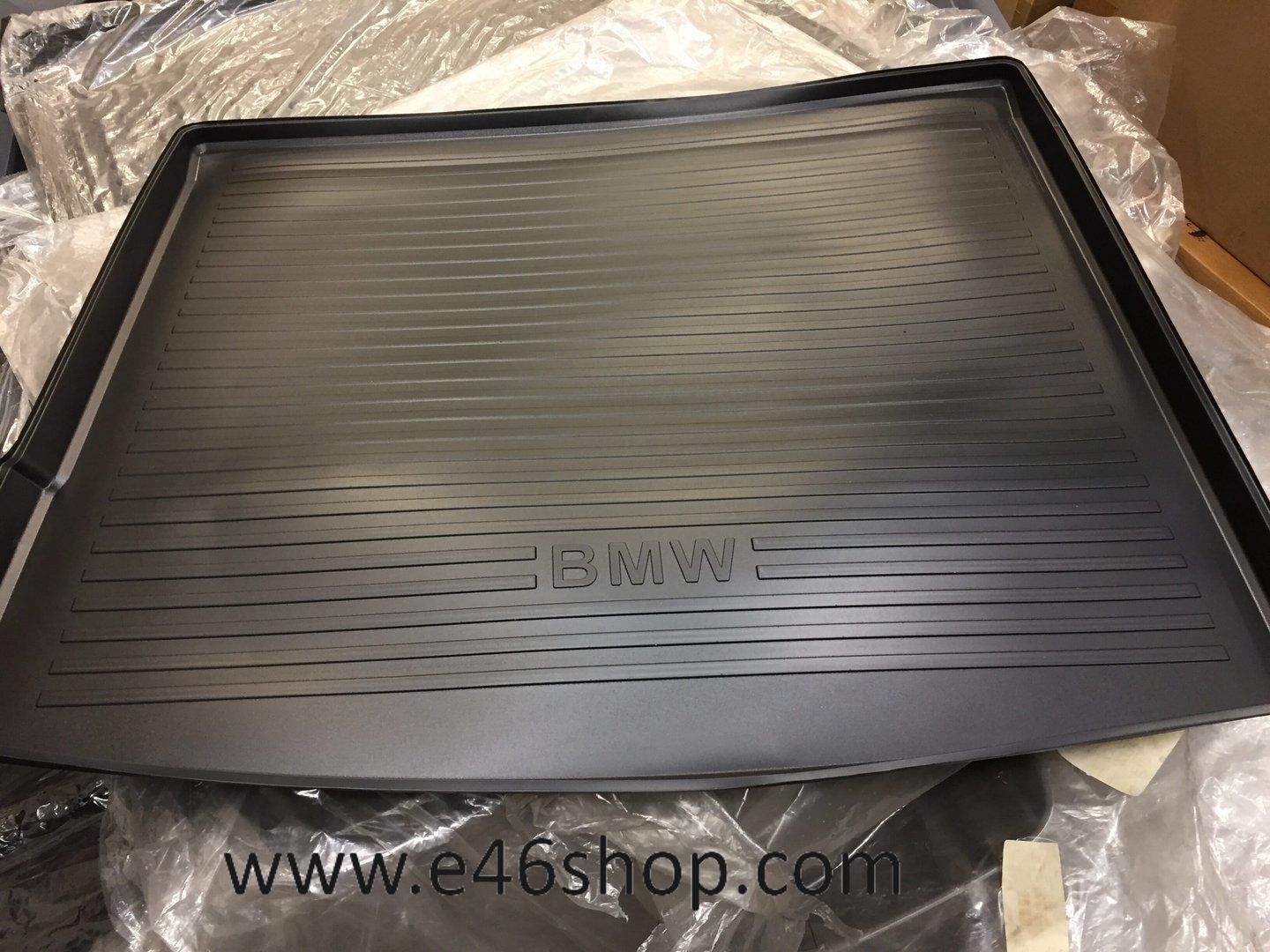 Kofferbakmat BMW X6 E71 originalineel en nuevo BMW oe 51470440761 car mats trunk mat usado en Menorca