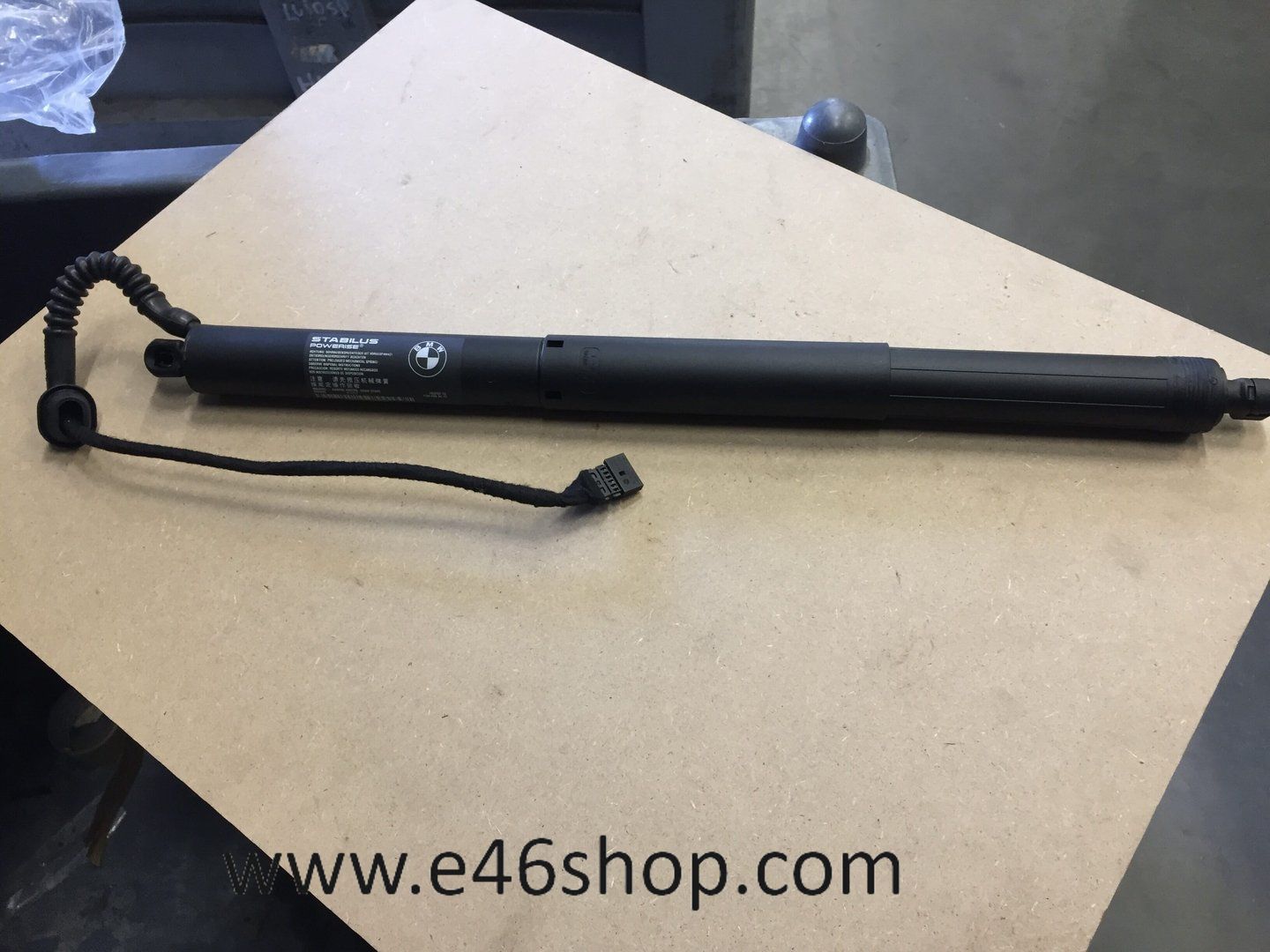 Achterklep spindel BMW X5 F15 M85 oe 51247294469 org en nuevo BMW gas spring gas spring dampers rear lid single usado en Menorca