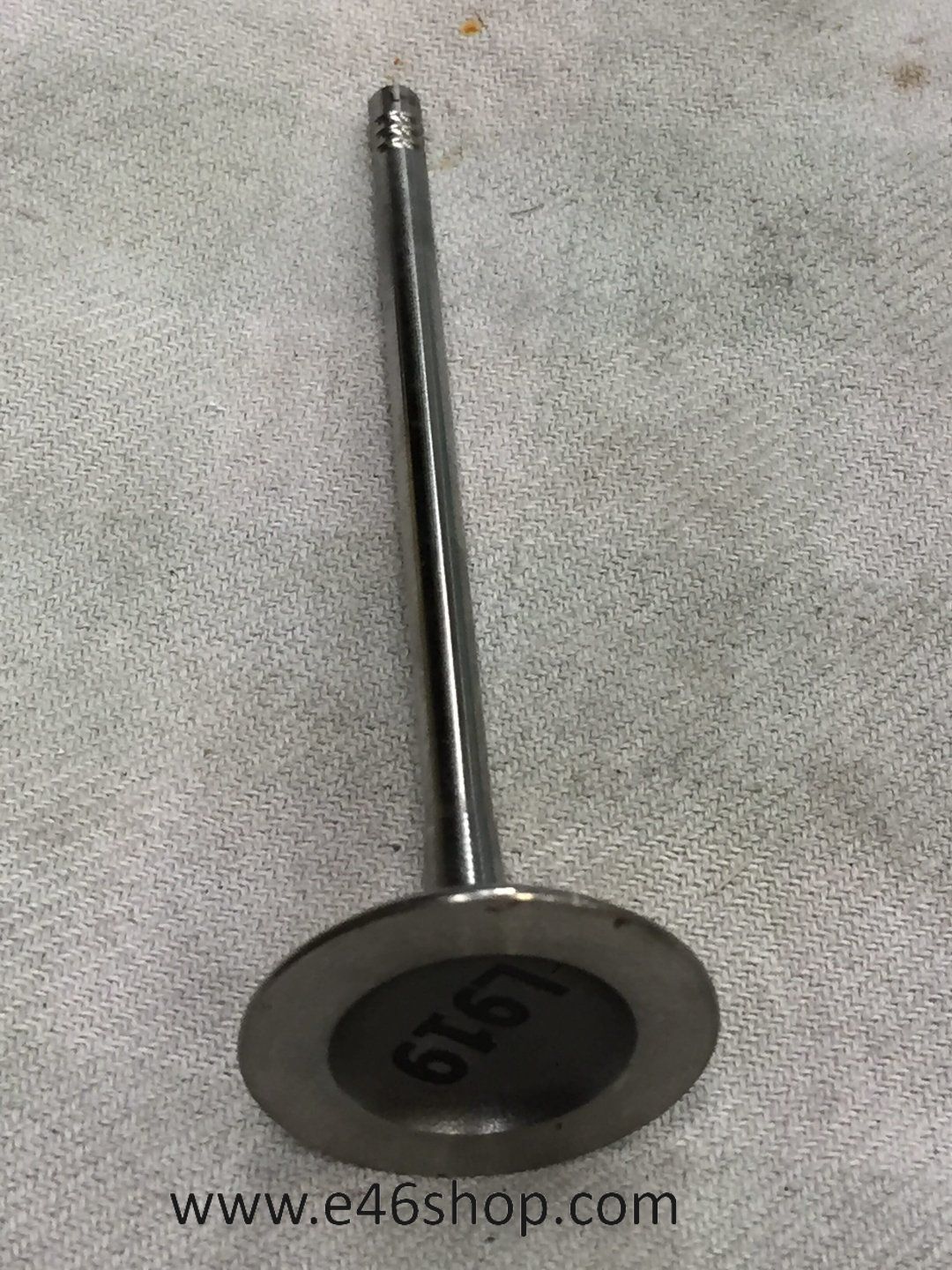 Inlaatklep BMW N52 MOTOR oe 11311247952 intake valve usado en Menorca