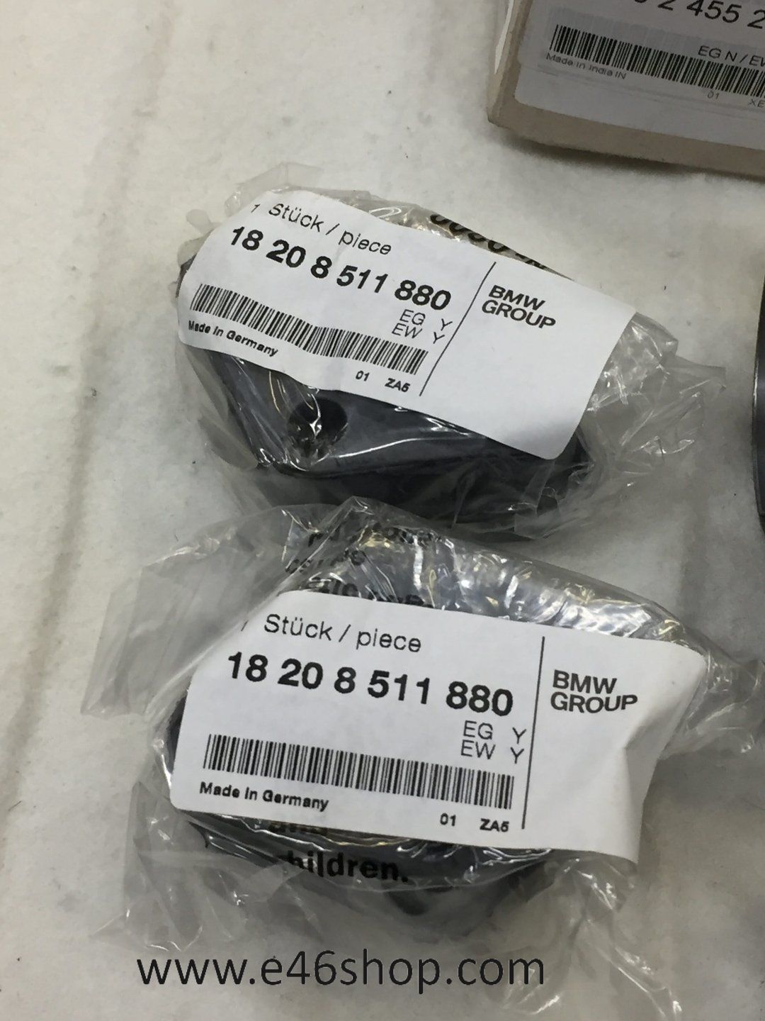 escape rubber en klem set BMW X1 E84 oe 18302455252 suspension rubber usado en Menorca foto 3