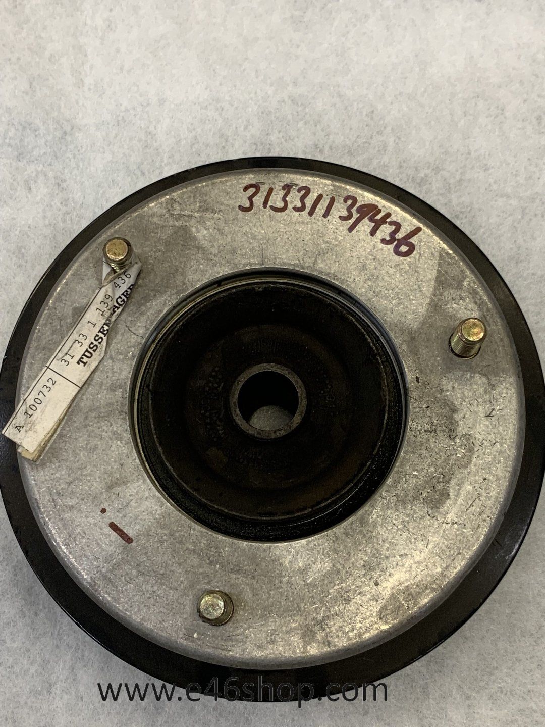 Veerpootlager BMW E36 E34 E31 oe 31331139436 org bmw strut bearing left and right usado en Menorca