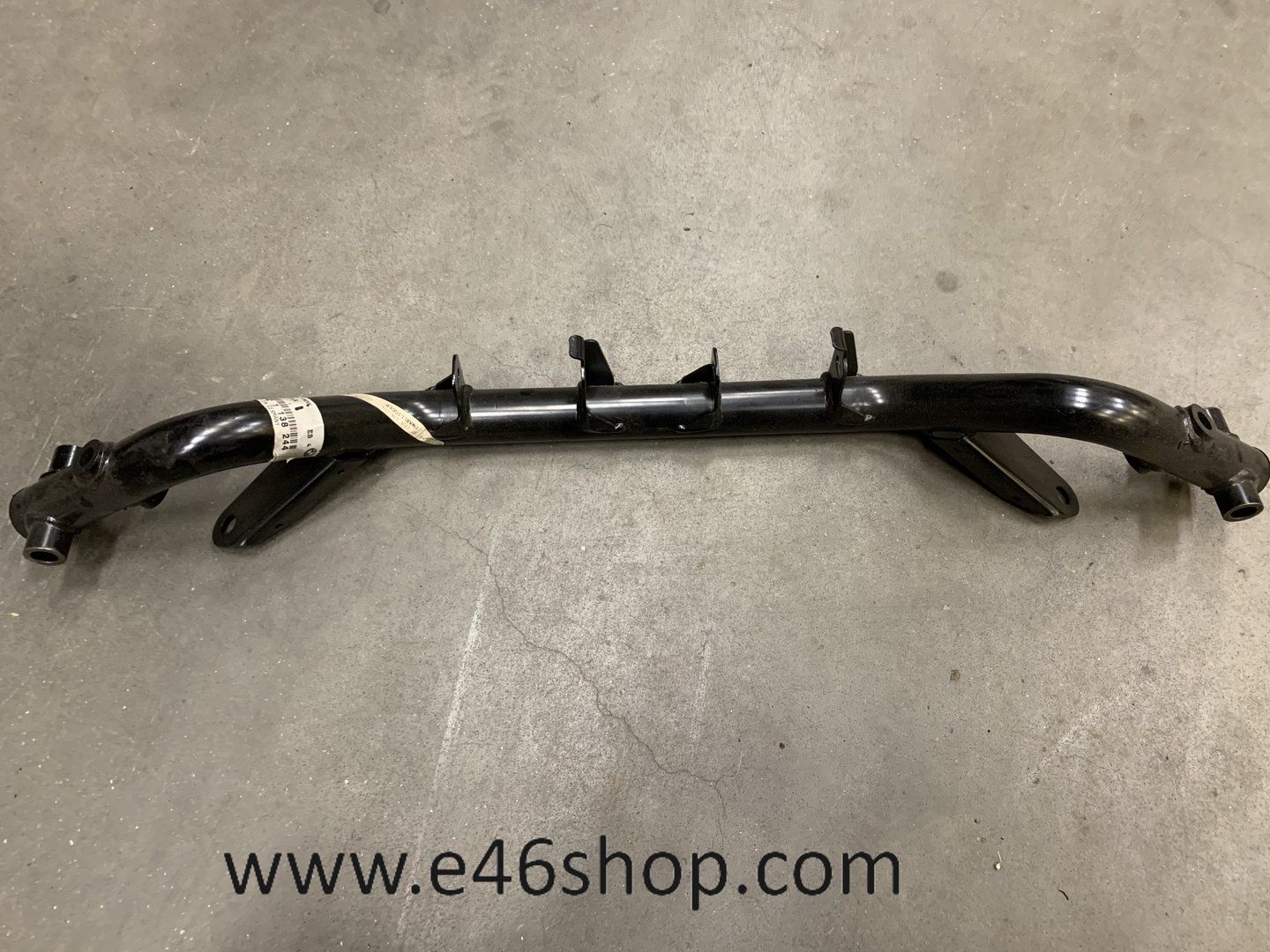 Dwarsligger BMW E34 oe 31121138244 nuevo org bmw support arm rest usado en Menorca
