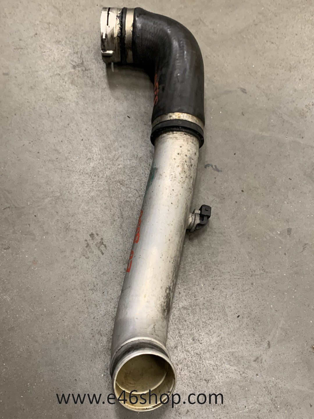 TURBO INTERCOOLER SLANG BMW E61 535D OE 7793896 turbo pipe usado en Menorca