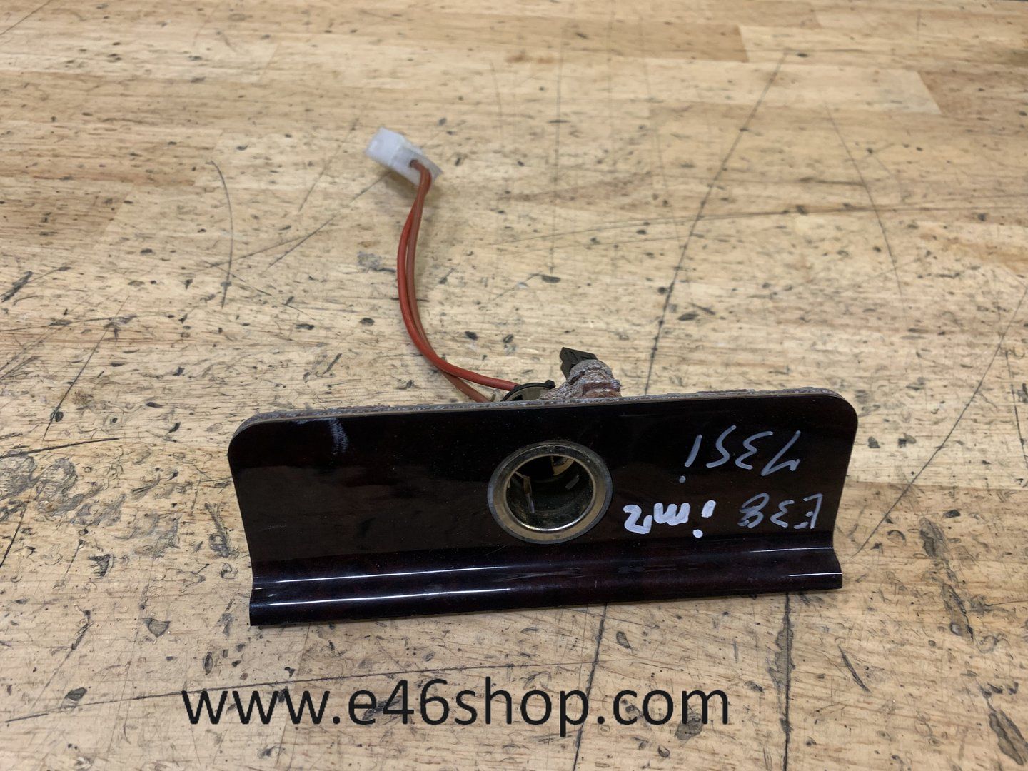 AANSTEKER BIJ ACHTERBANK BMW E38 lighter usado en Menorca