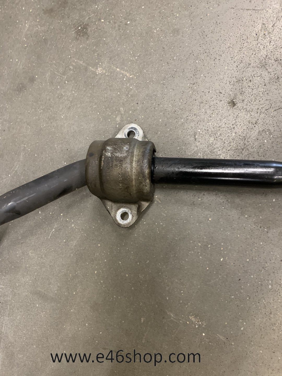 STABILISATORSTANG BMW E90 320I VOORKANT stabiliser rod usado en Menorca foto 3