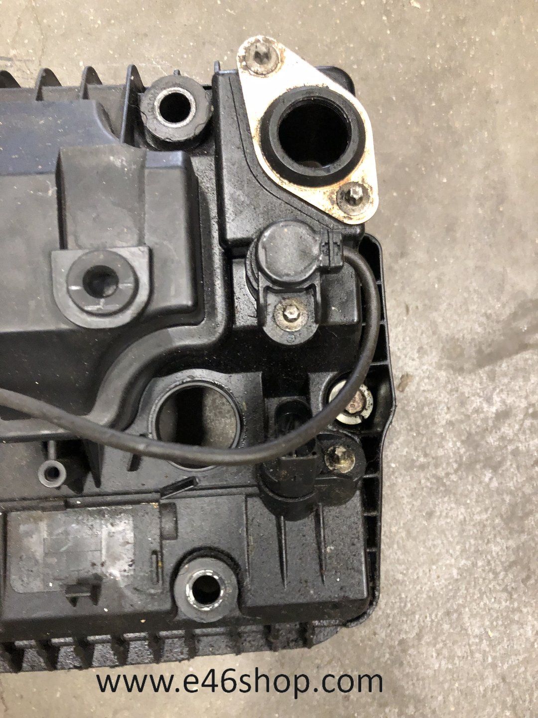 KLEPPENDEKSEL BMW 545i 2005 MET SENSOREN valve cap usado en Menorca foto 2