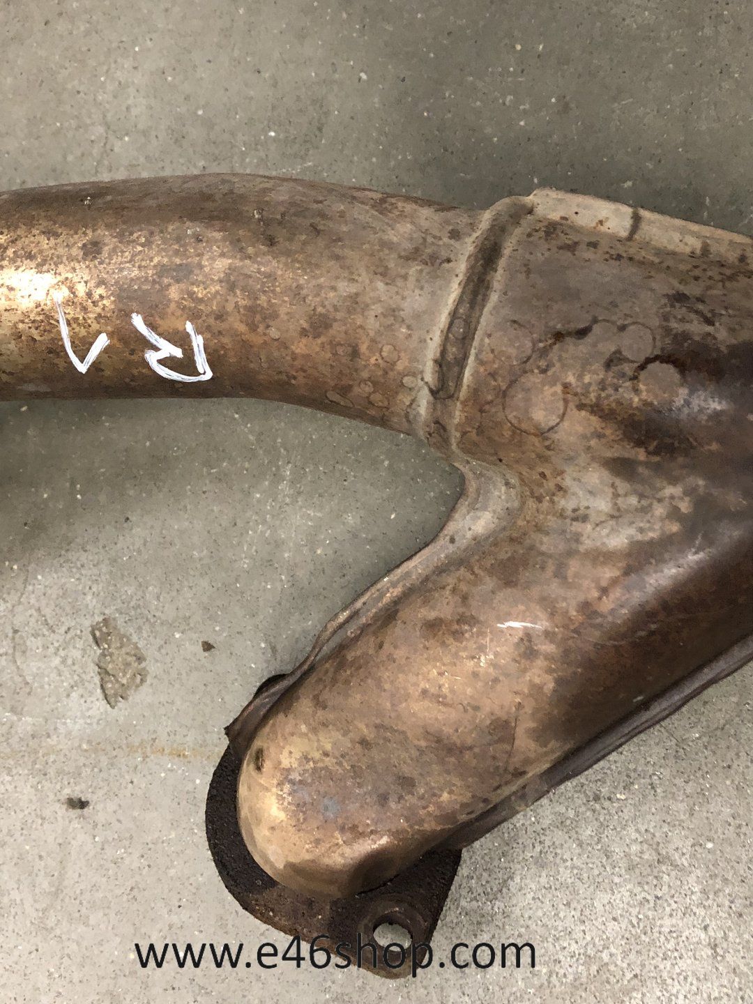 escapeSPRUITSTUK BMW 735i E38 RECHTS VOOR exhaust manifold usado en Menorca foto 3