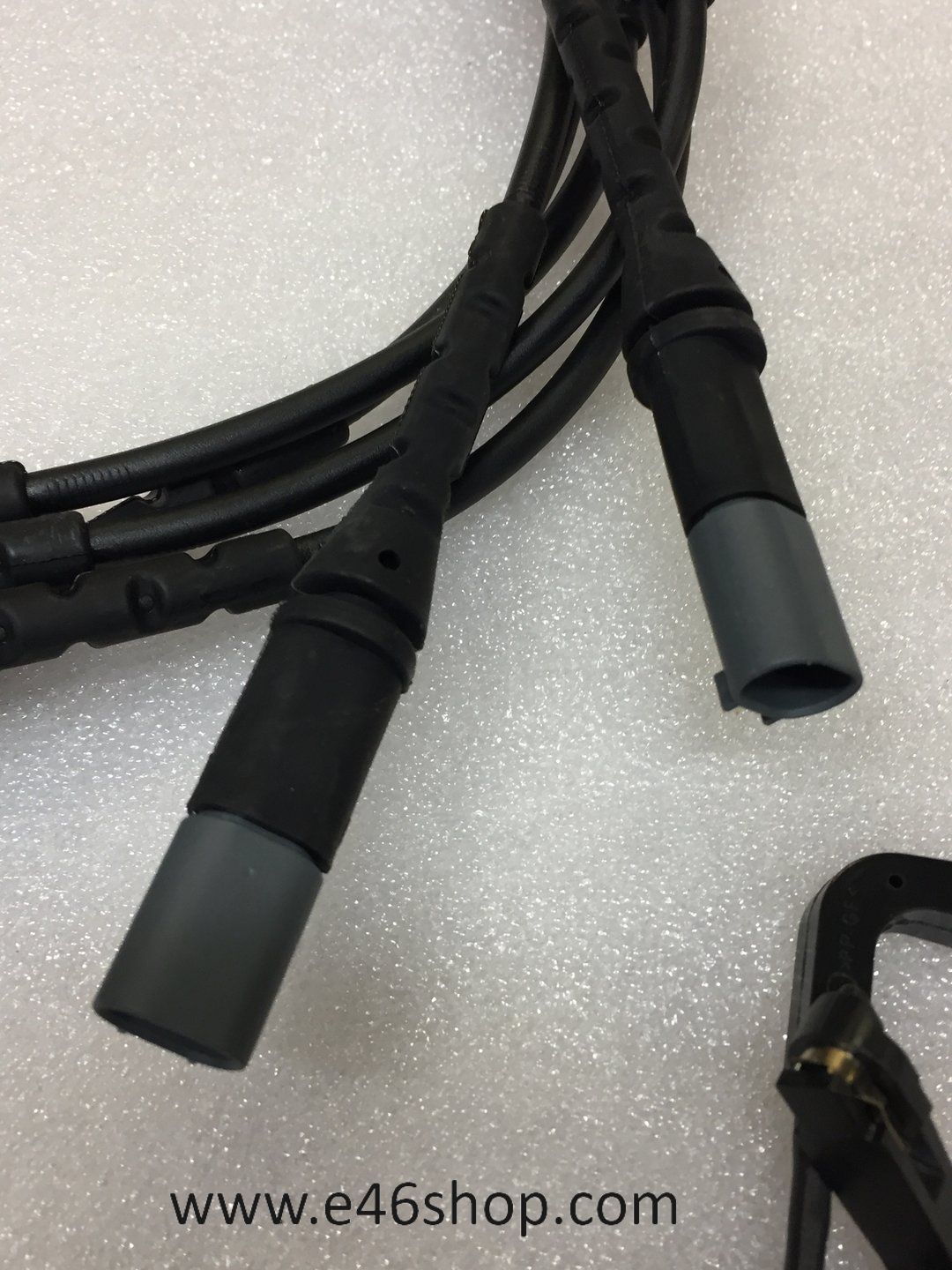 REMBLOK SLIJTAGE SENSOR VOORZIJDE BMW X5 X6 OE 34356789501 other brakes and accessories usado en Menorca foto 2