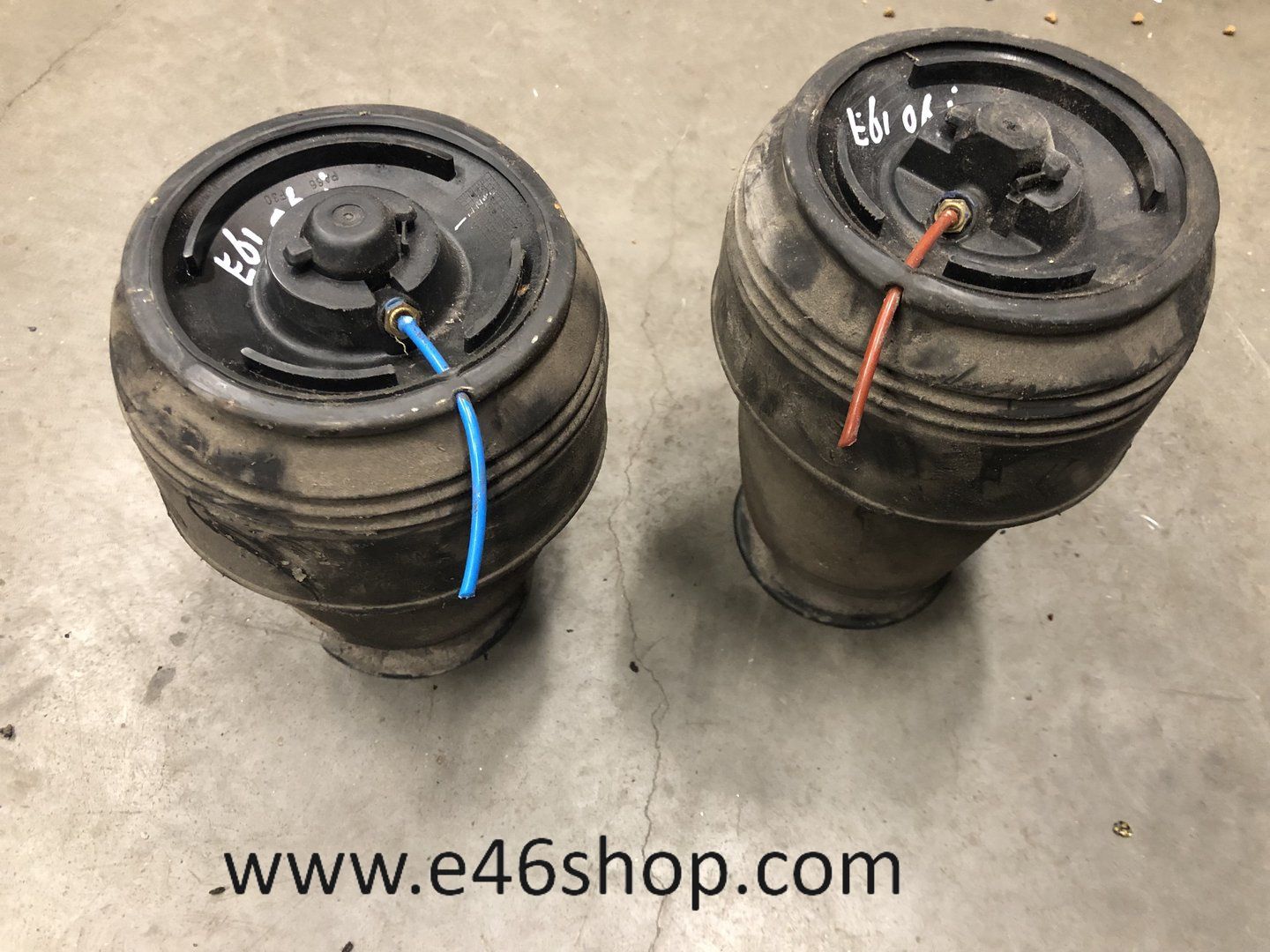 LUCHTBALGEN BMW E60 E61 air spring air bellows left and right usado en Menorca
