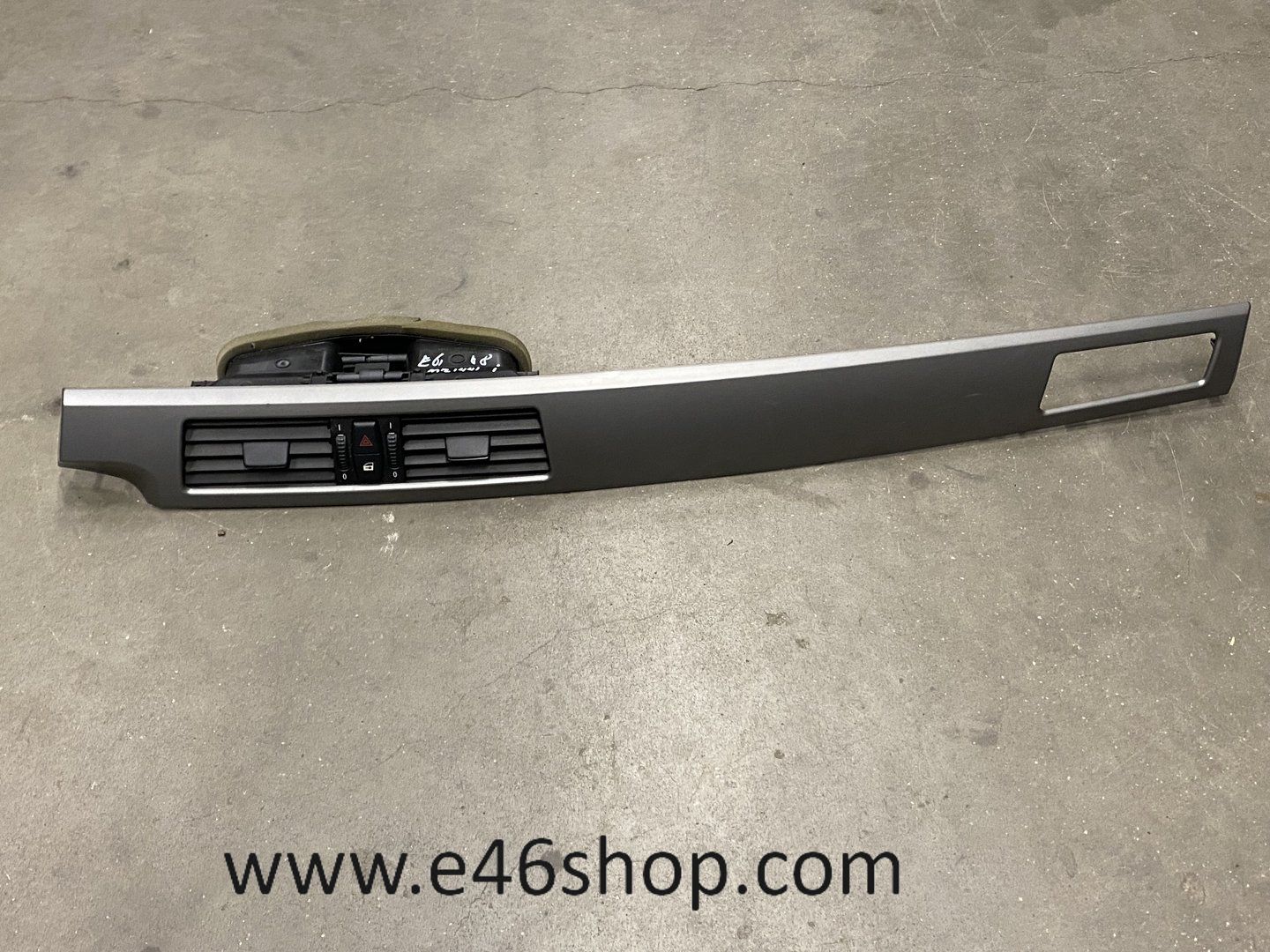 DASHBOARD LIJST BMW 5 SERIE E60 E61 interior frames set usado en Menorca foto 4