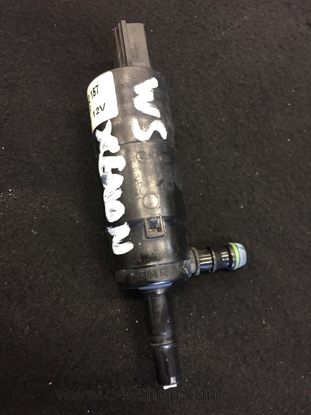 Ruiten en koplamp sproeierpomp BMW E46 met xenon windshield washer pump usado en Menorca