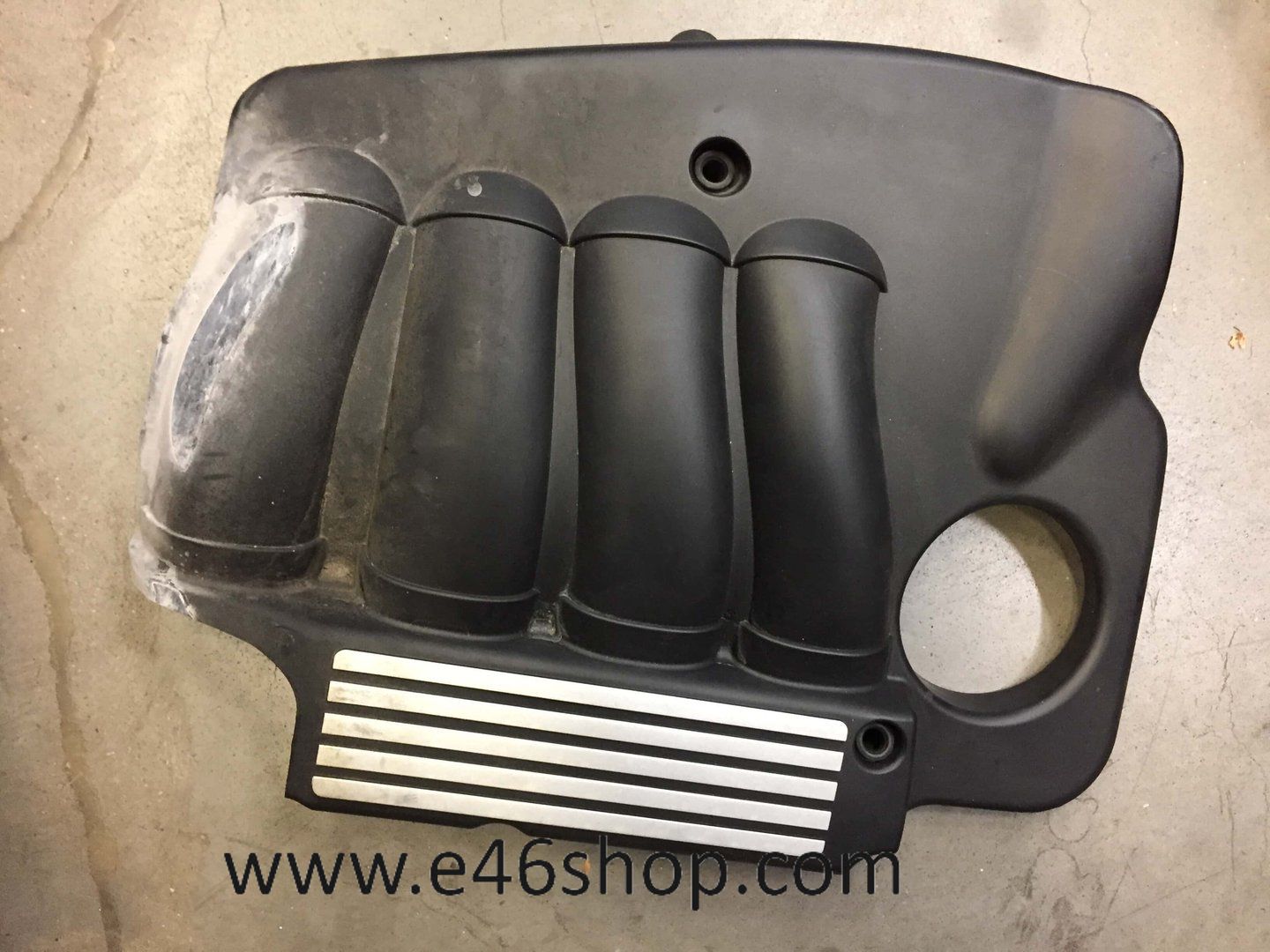 Motor afdekplaat BMW E46 316i 318i engine cover usado en Menorca