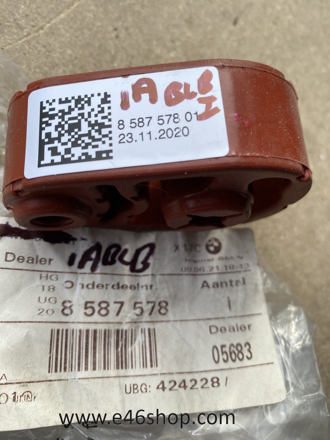 escape OPHANGRUBBER BMW OE 18208587578 suspension rubber usado en Menorca foto 4