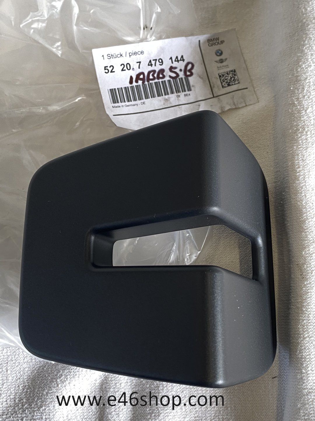 AFDEKKAPJE ACHTERBANKSLOT BMW OE 52207479144 chair seat usado en Menorca foto 4