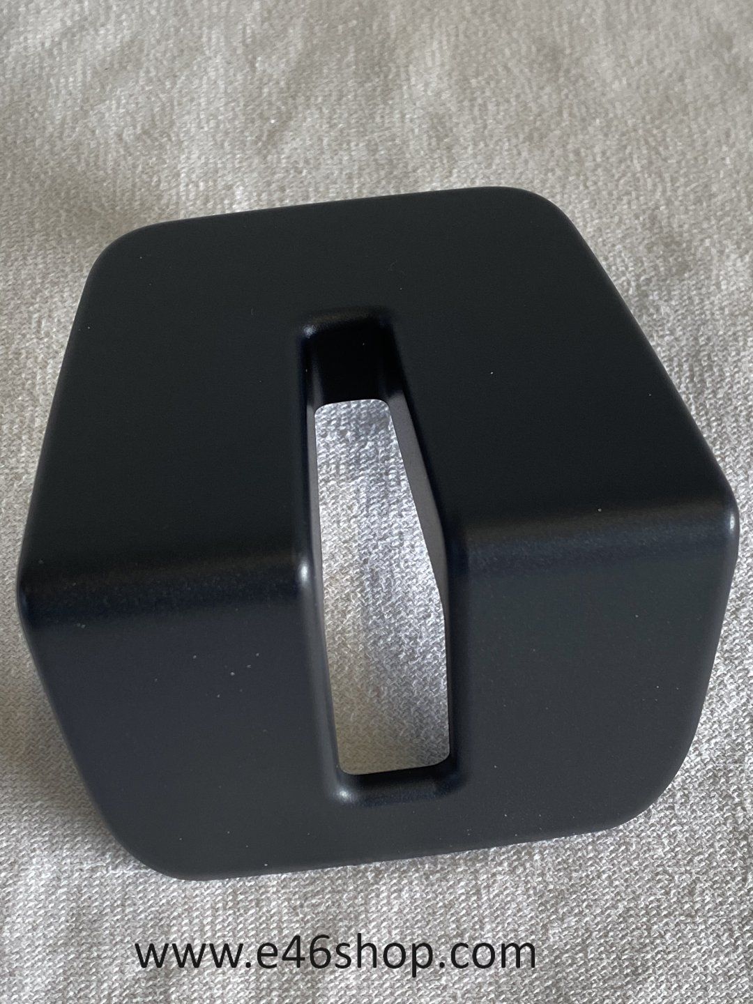 AFDEKKAPJE ACHTERBANKSLOT BMW OE 52207479144 chair seat usado en Menorca