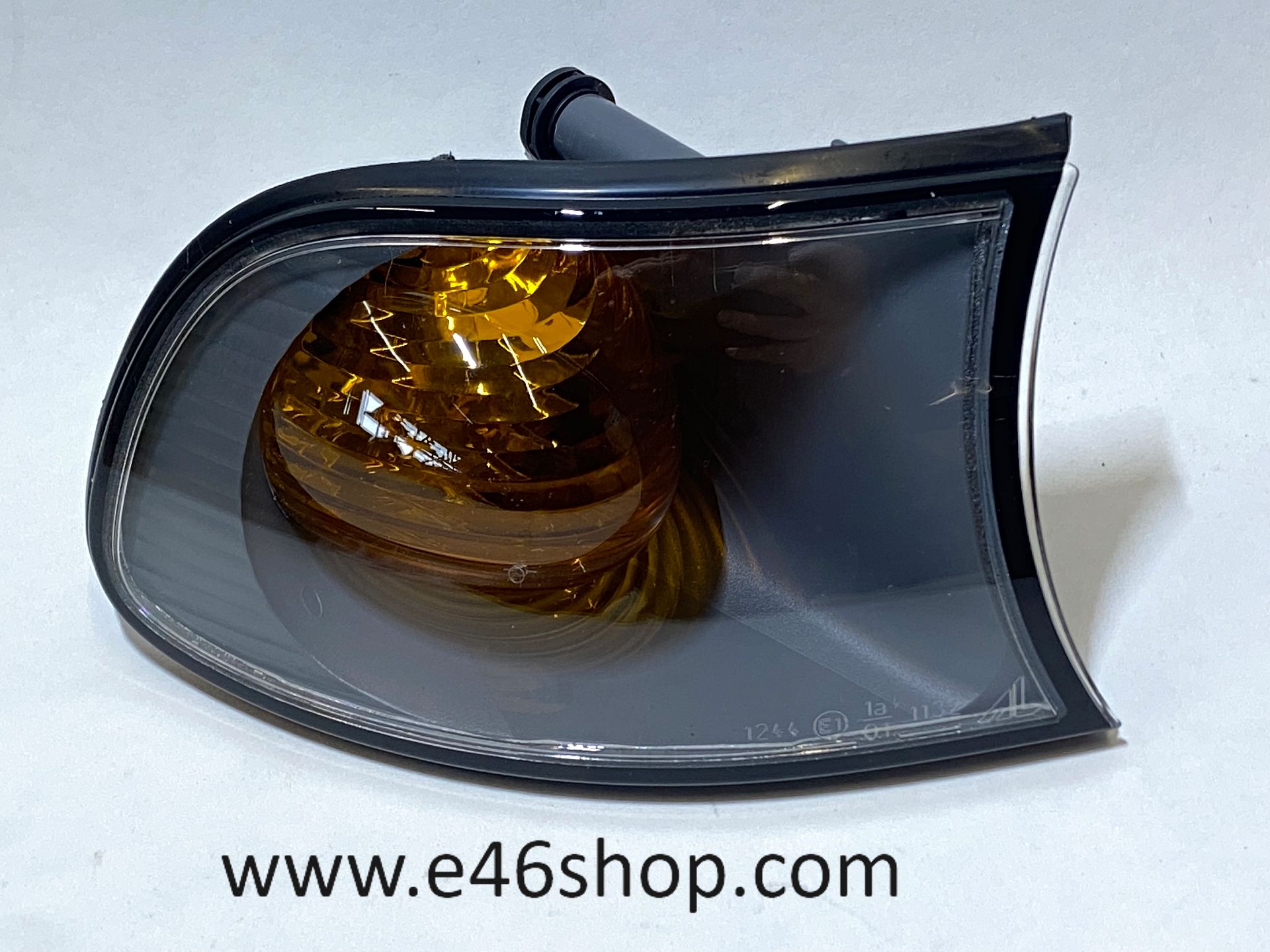 KNIPPERLICHT RECHTS BMW E46 COMPACT nuevo OE 63136924950 blinker single usado en Menorca