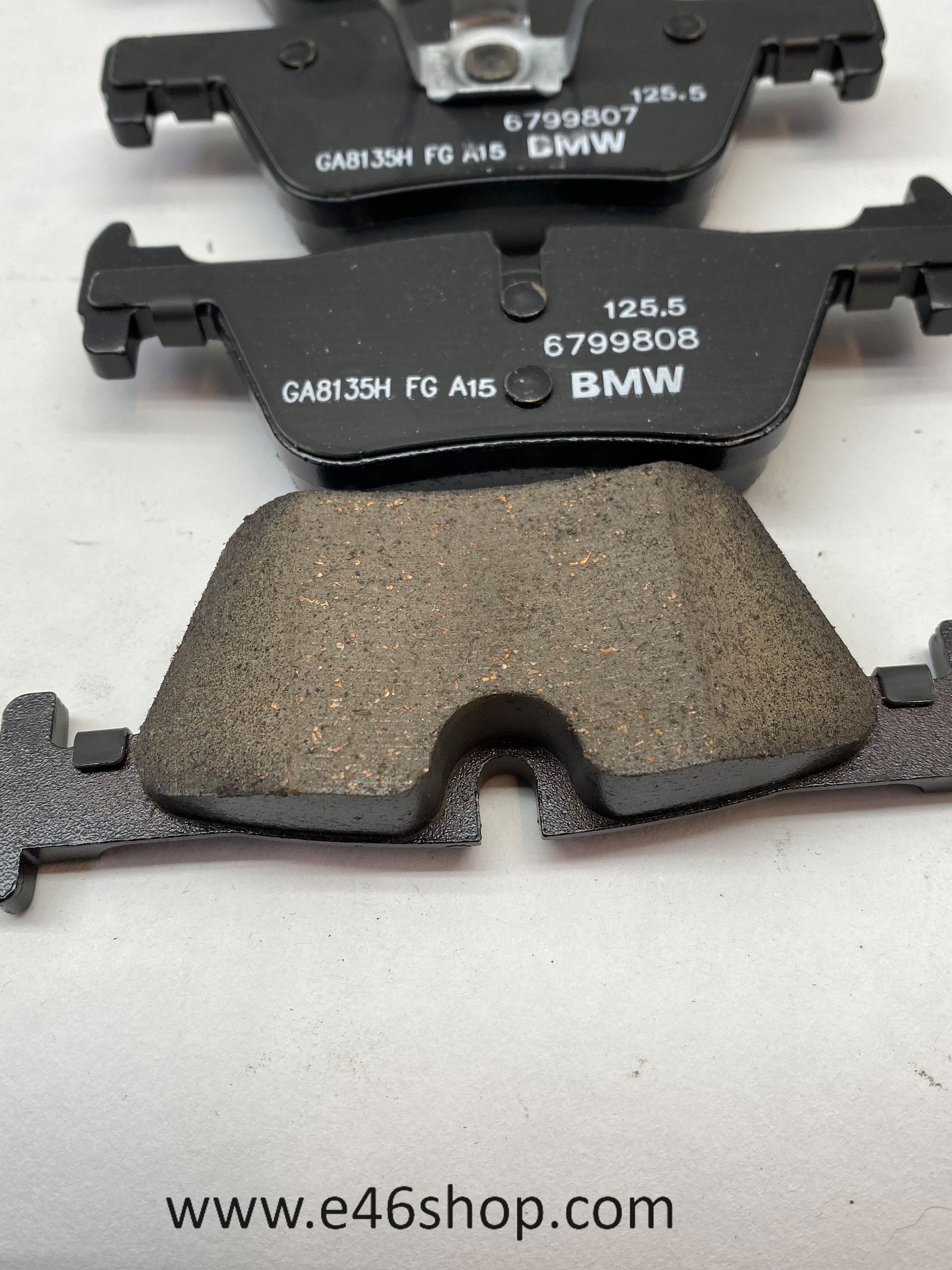 REMBLOKKEN ACHTER BMW. "2 "3 F22 F23 F34 OE 34206873094 brake pad set usado en Menorca foto 2
