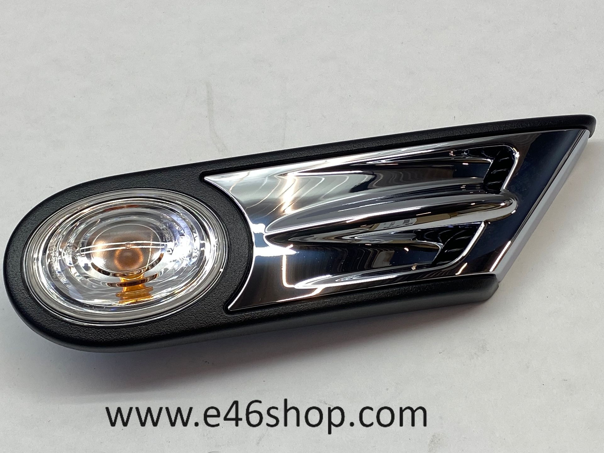 KNIPPERLICHT MINI LINKS VOOR OE 63137268883 blinker single usado en Menorca