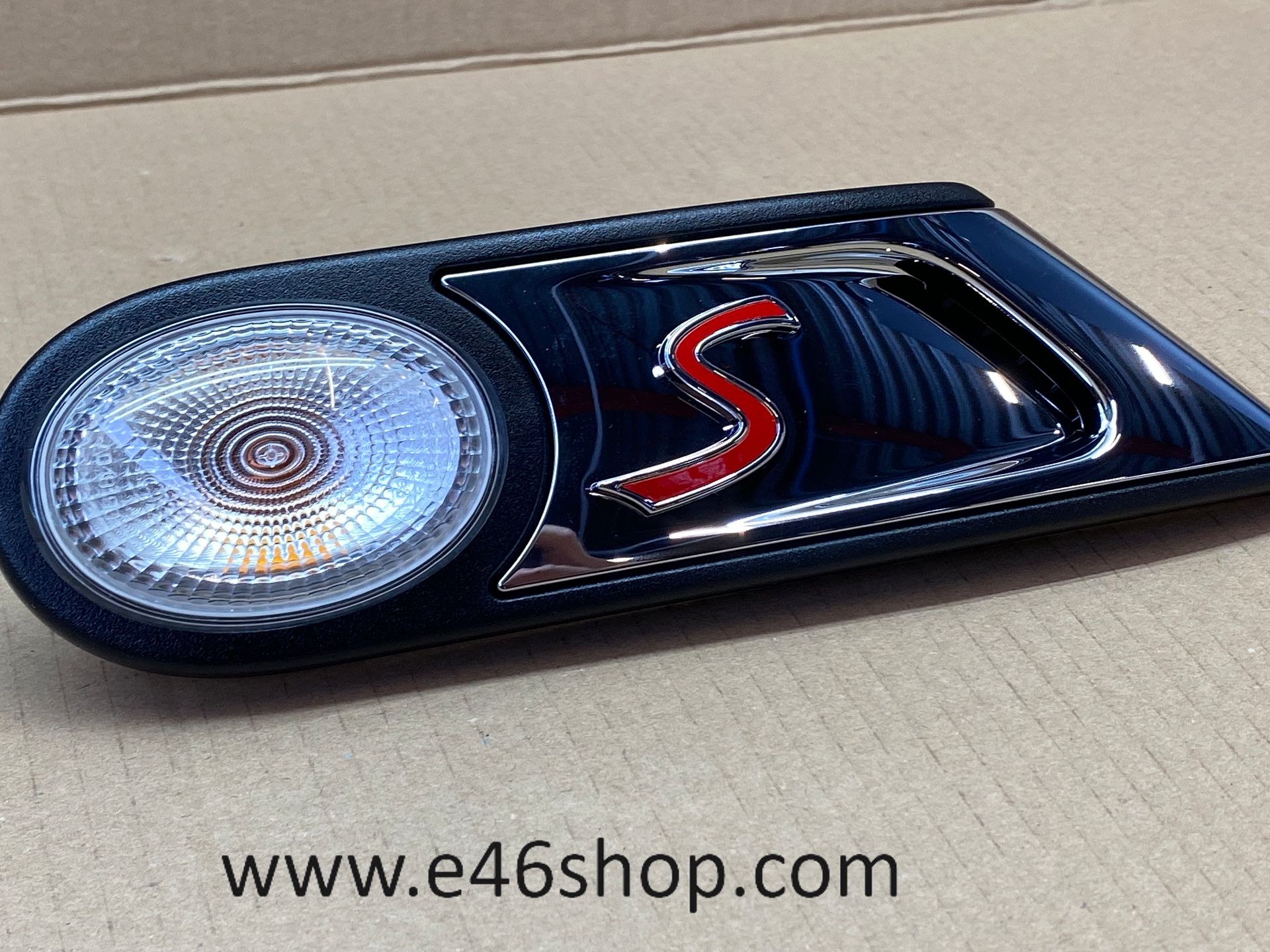 MINI KNIPPERLICHT RECHTS OE 63132751970 ORG BMW MINI blinker single usado en Menorca
