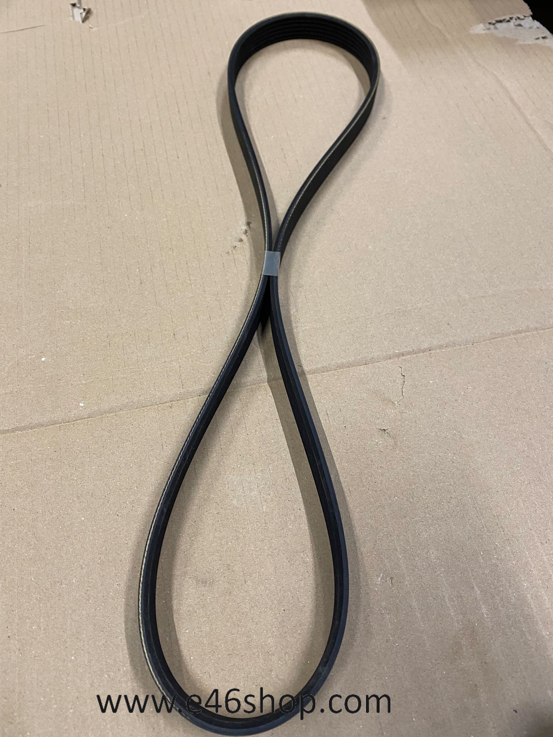 AIRCO V SNAAR BMW E31 850ci oe 11281747277 multibelt usado en Menorca