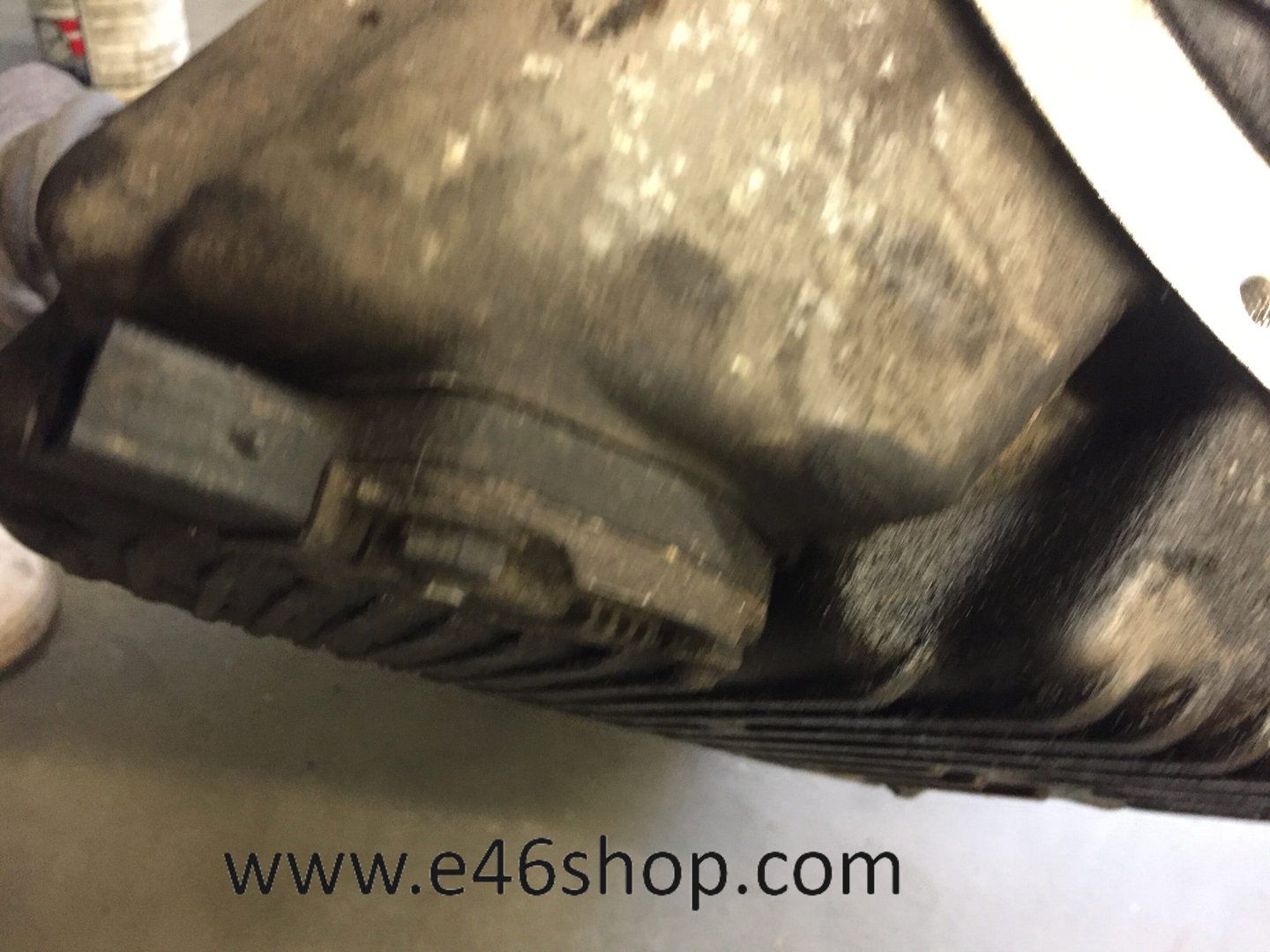 Carterpan BMW E46 316i 318i m43 met oliesensor sump usado en Menorca foto 3