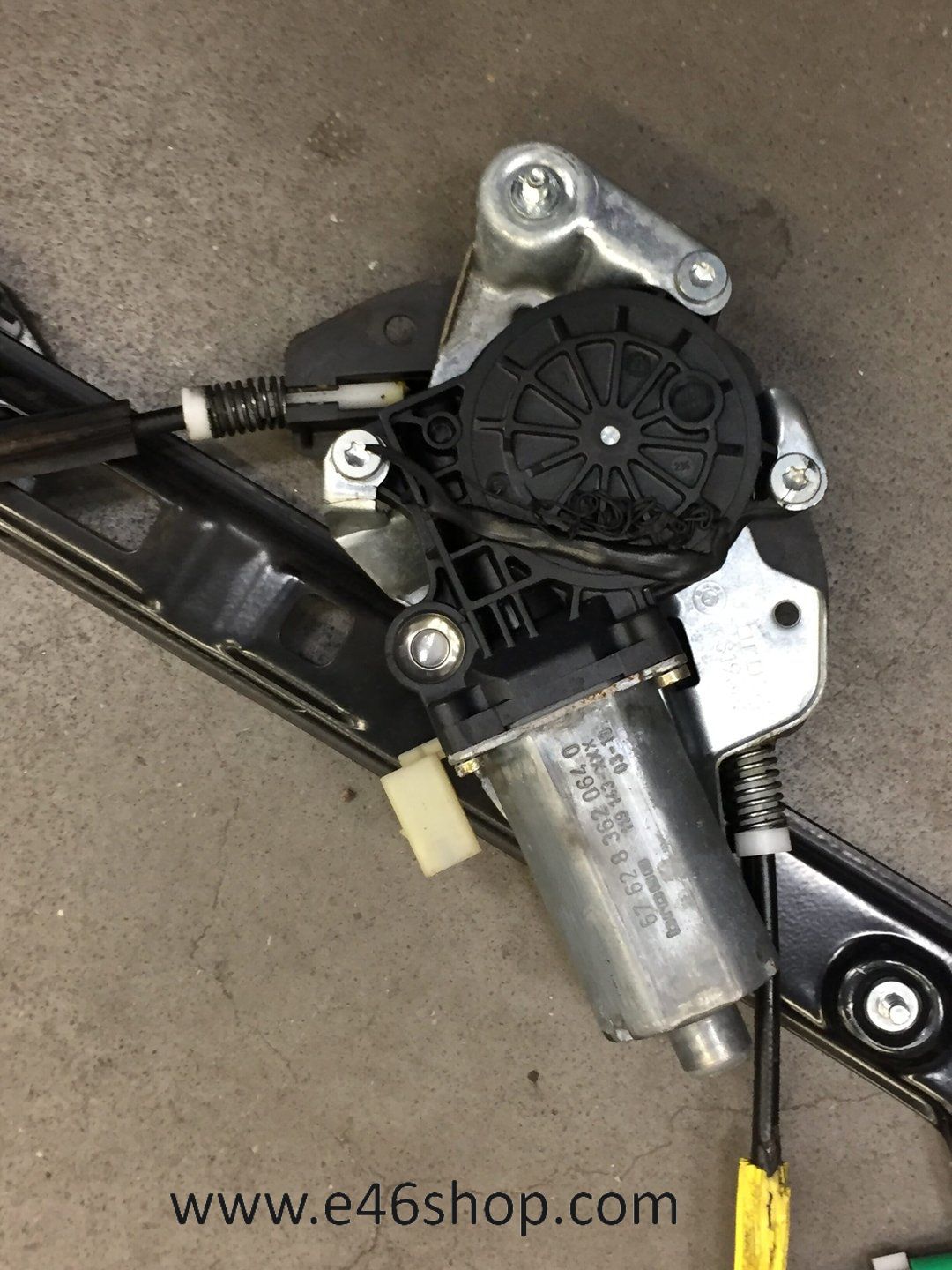 Raammotor BMW E46 sedan en touring rechtsvoor completo ! electric window control engine usado en Menorca foto 2