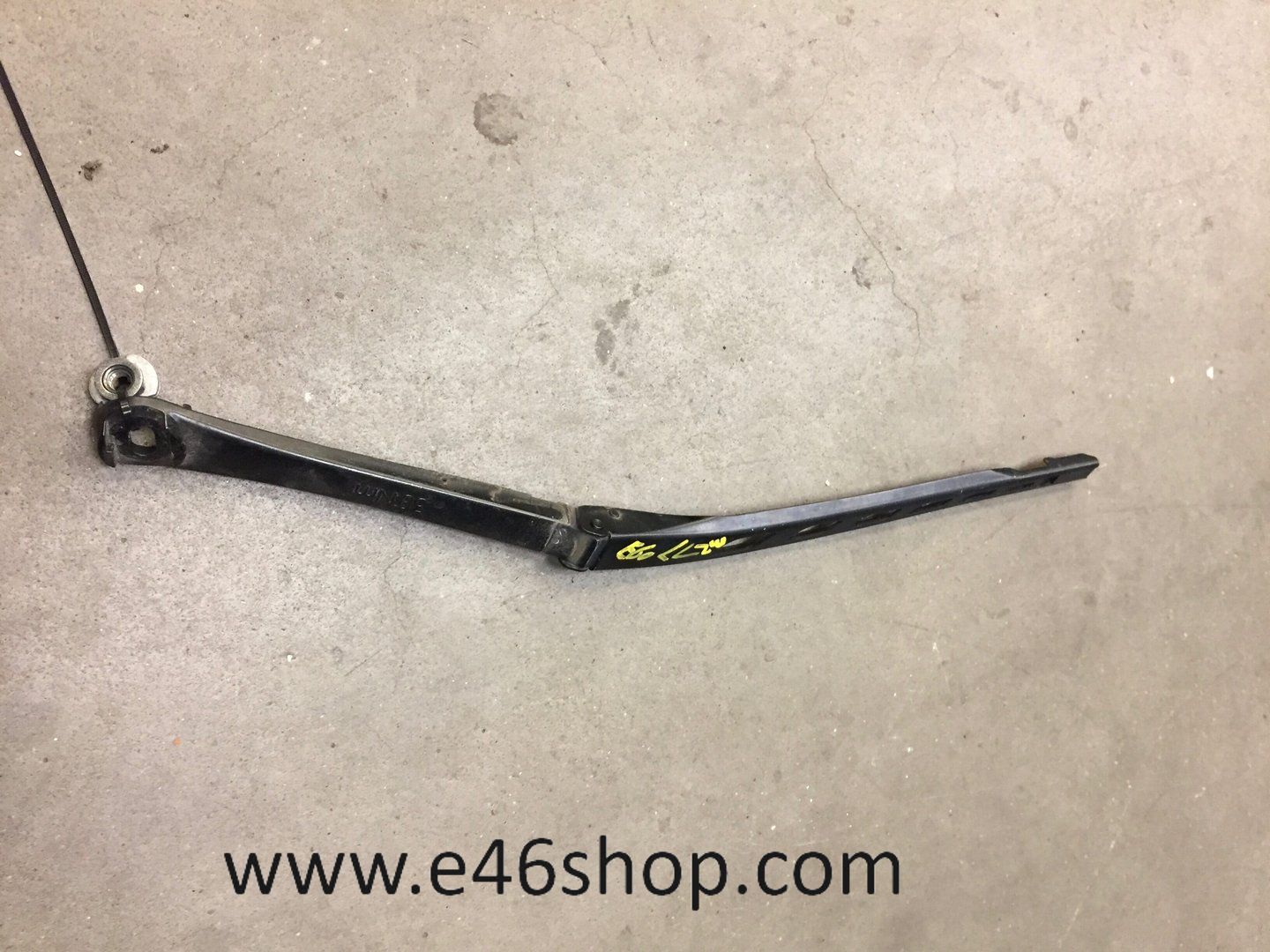 Ruitenwisser arm BMW E60 E61 bestuurder kant windshield wiper locking caps usado en Menorca