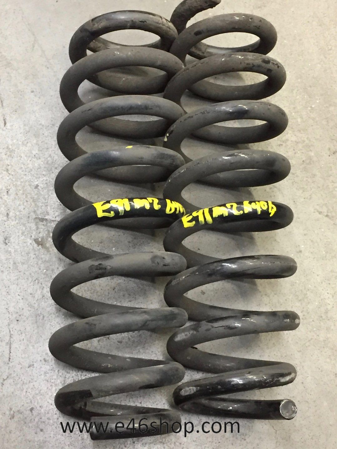 Achterveer BMW E91 2008 spring spiral left and right usado en Menorca