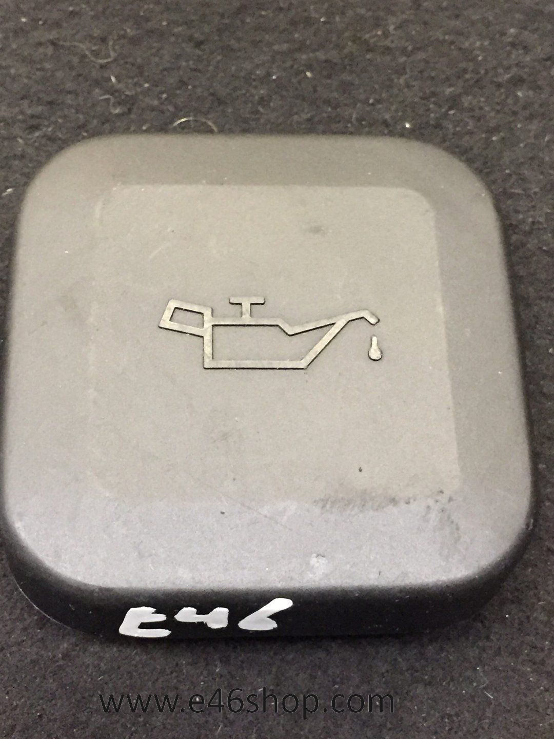 Olievuldop BMW E46 oil cap usado en Menorca