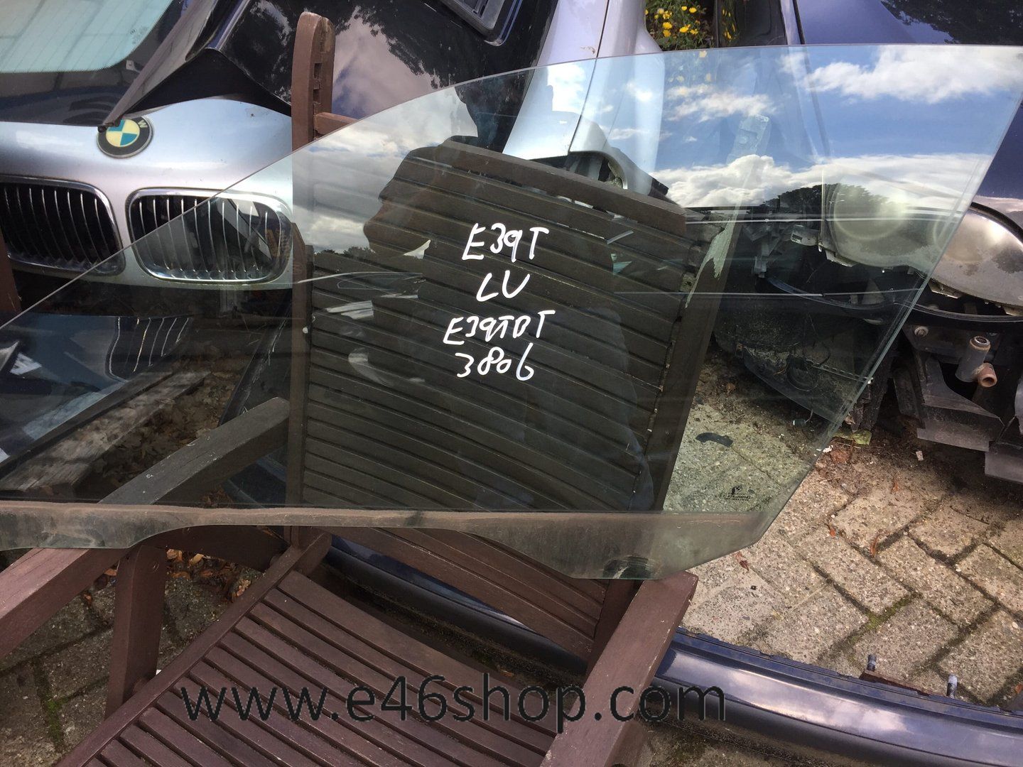 Deurruit BMW E39 sedna en touring linker voor deur door window single usado en Menorca foto 2