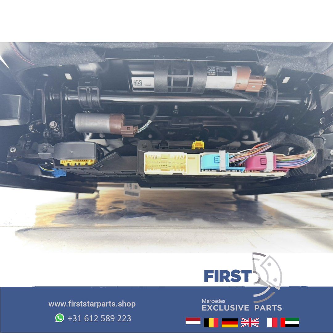 W206 C63s C63 AMG KUIPSTOELEN SET S206 EPERFORMANCE interieur Mercedes C Clase 2022-2027 PERFORMANCE ZETELS A2065403452 BEKLEDING seat single usado en Menorca foto 10
