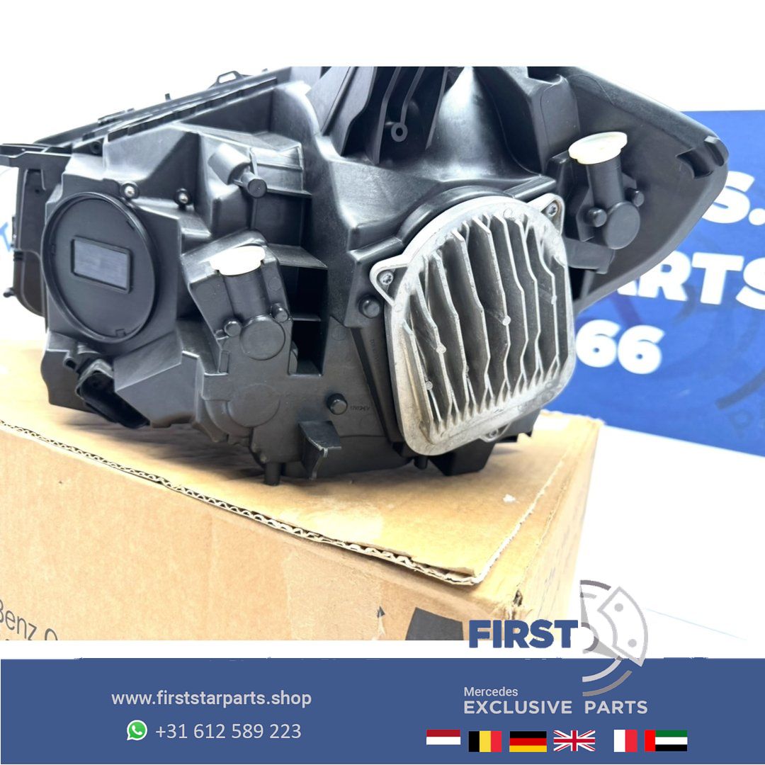 W176 koplamp links rechts Facelift Full LED High Performance headlight left and right usado en Menorca foto 8