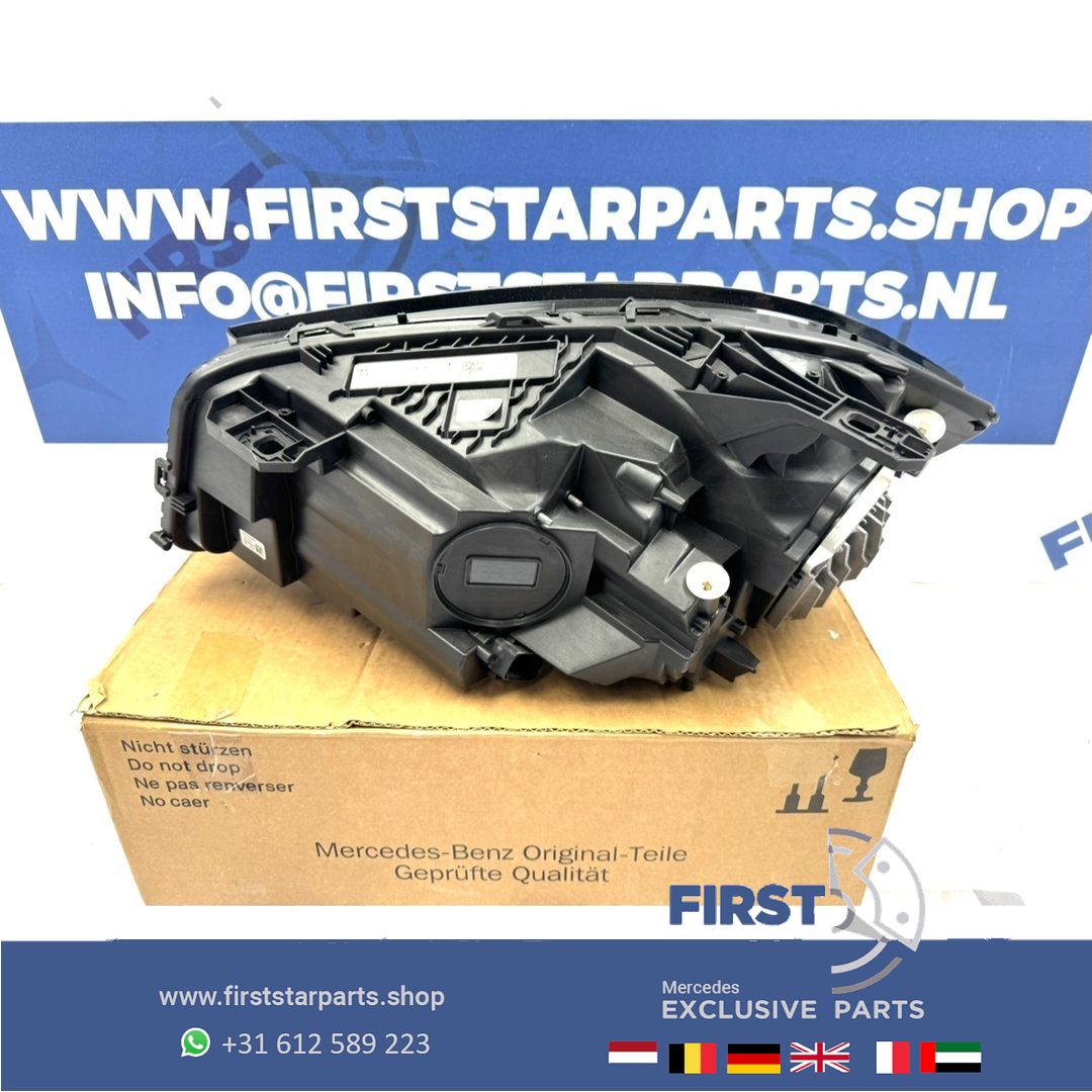 W176 koplamp links rechts Facelift Full LED High Performance headlight left and right usado en Menorca foto 6