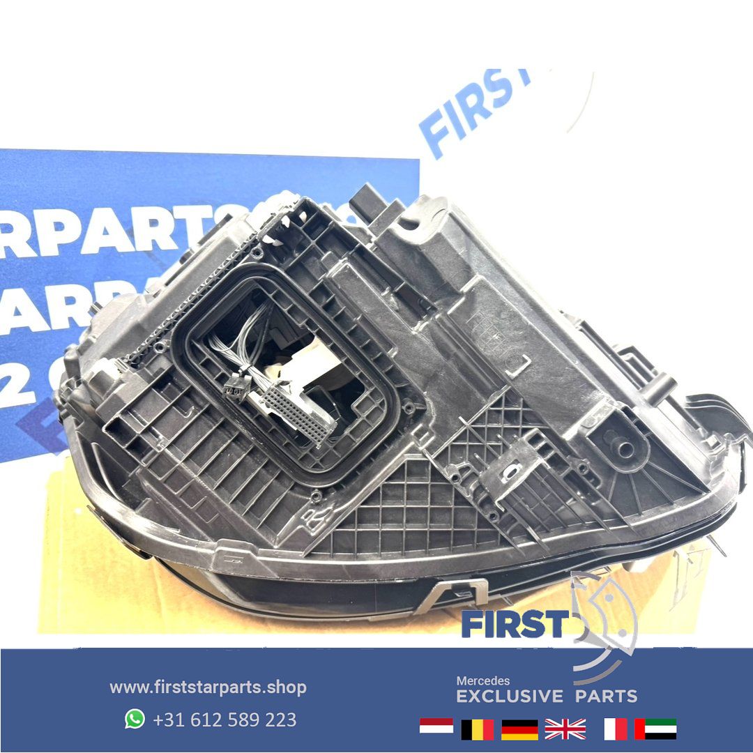 W118 FACELIFT CLA LED MULTIBEAM KOPLAMPEN Mercedes C118 X118 2022-2025 originalINEEL MB A1189060701 / A1189068601 SCHEINWERFER HEADLIGHT SET 118 MOPF headlight left and right usado en Menorca foto 11