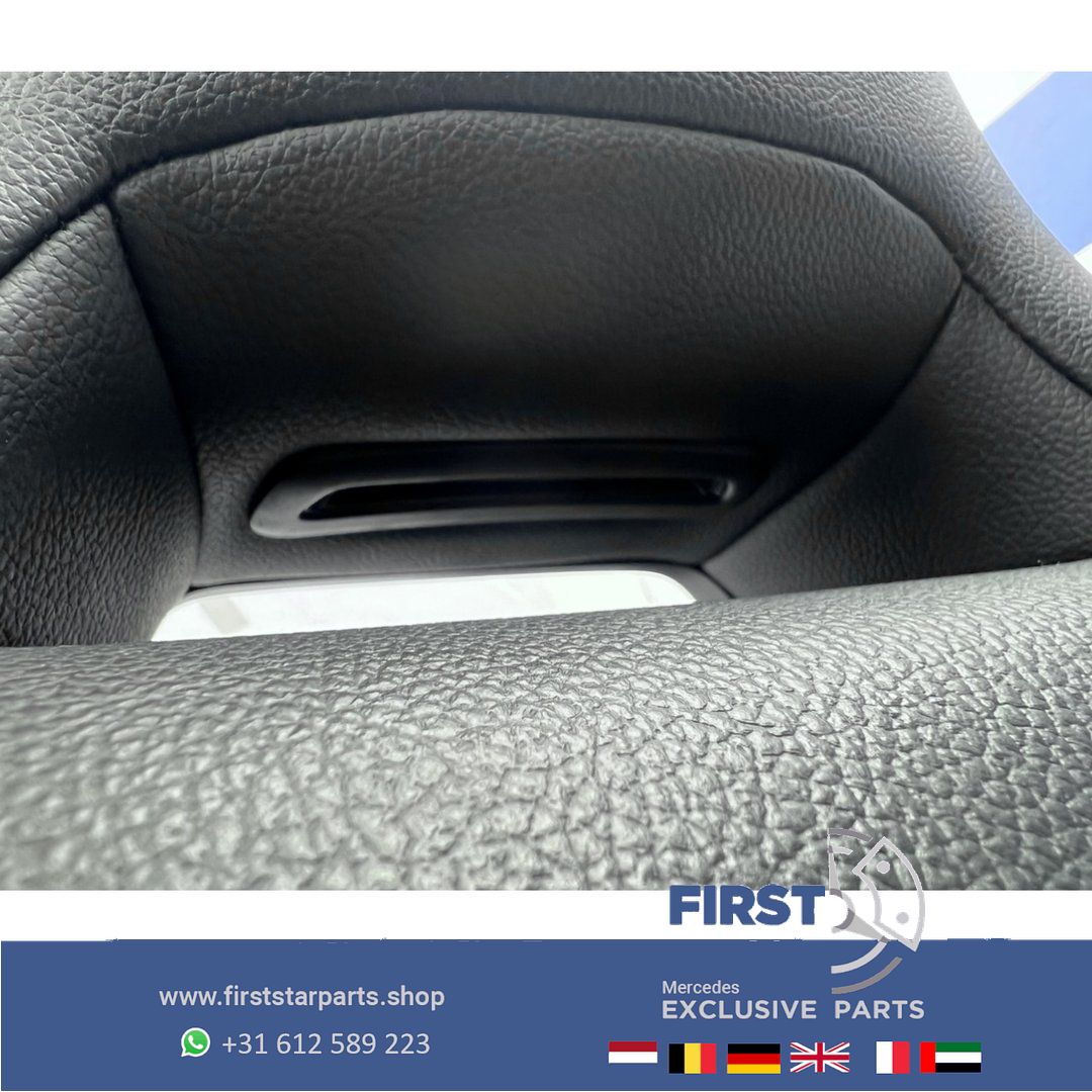 W177 AMG STOELEN ZWART Mercedes A Clase rode stik STOELEN + ACHTERBANK + DEURPANELEN 2018-2024 originalineel MB complete interior usado en Menorca foto 12