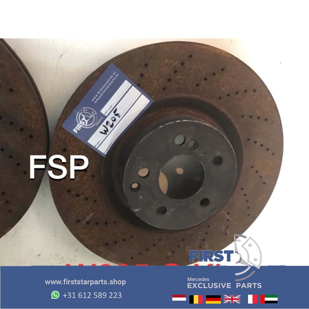 W205 remschijf Mercedes C Clase remschijven geperforeerd links / rechts brake disc left and right usado en Menorca foto 2